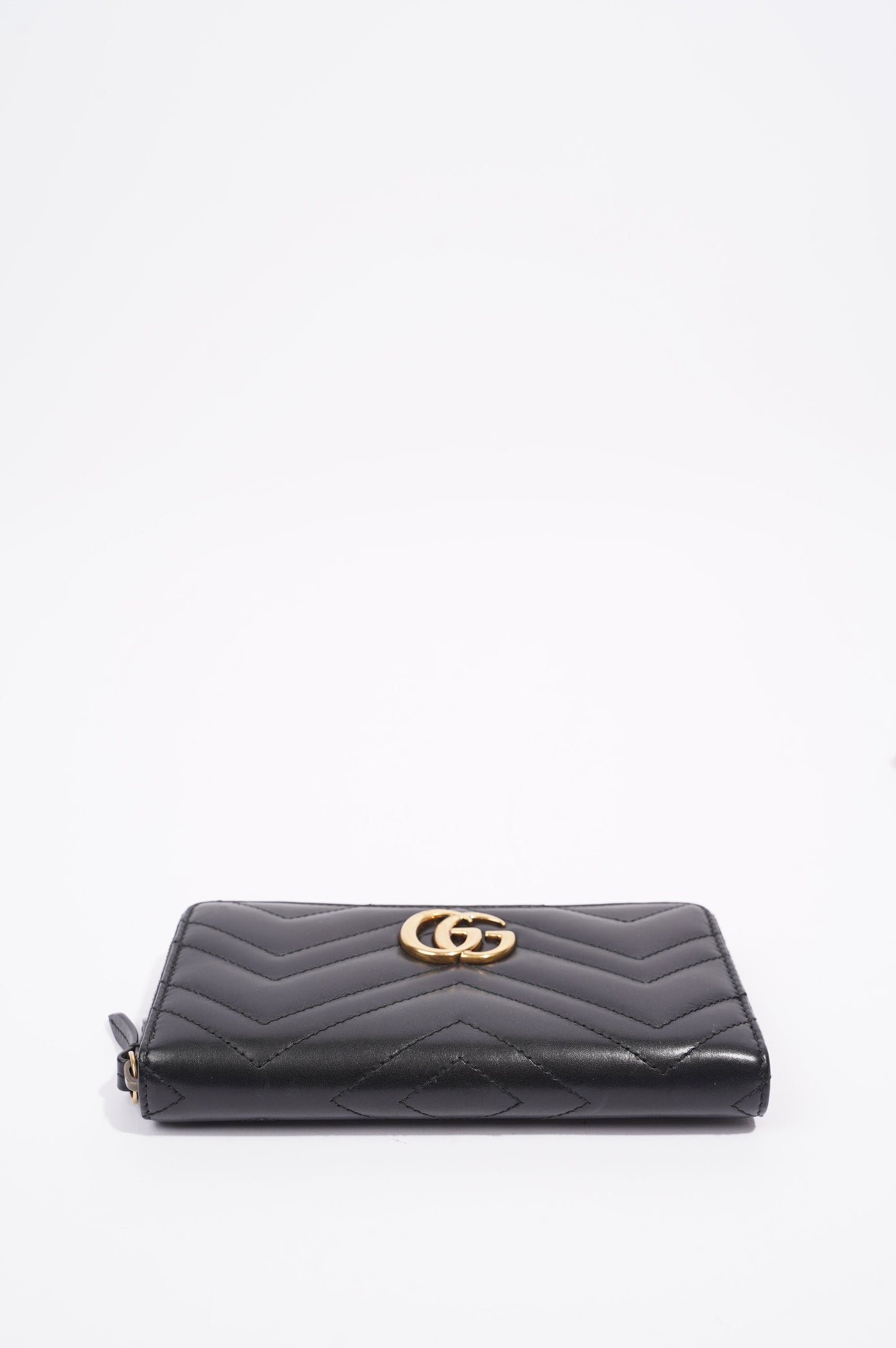 Gucci Womens Marmont Zip Around Wallet Black / Gold