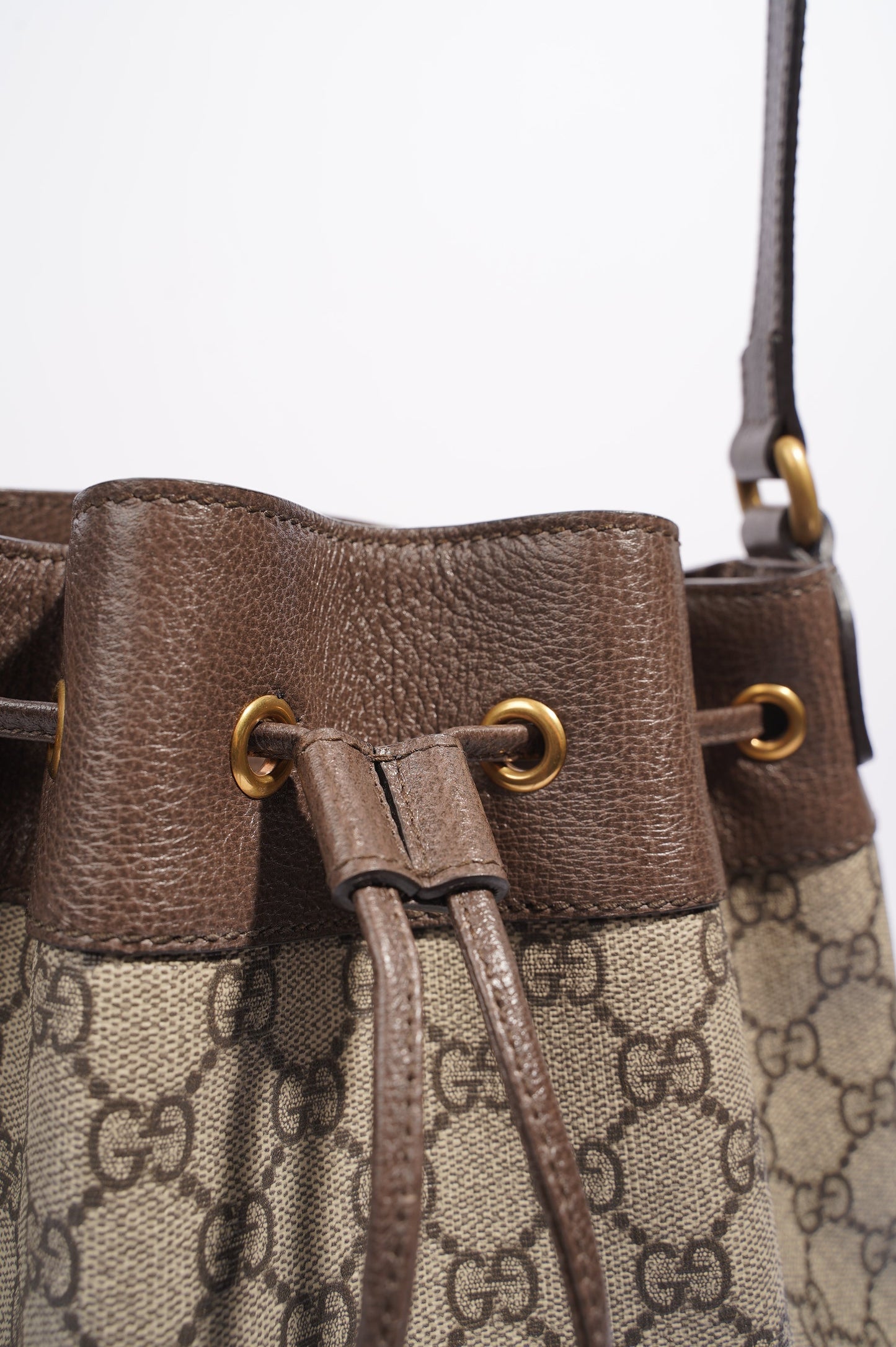 Gucci Womens Ophidia GG Bucket Bag Supreme Large