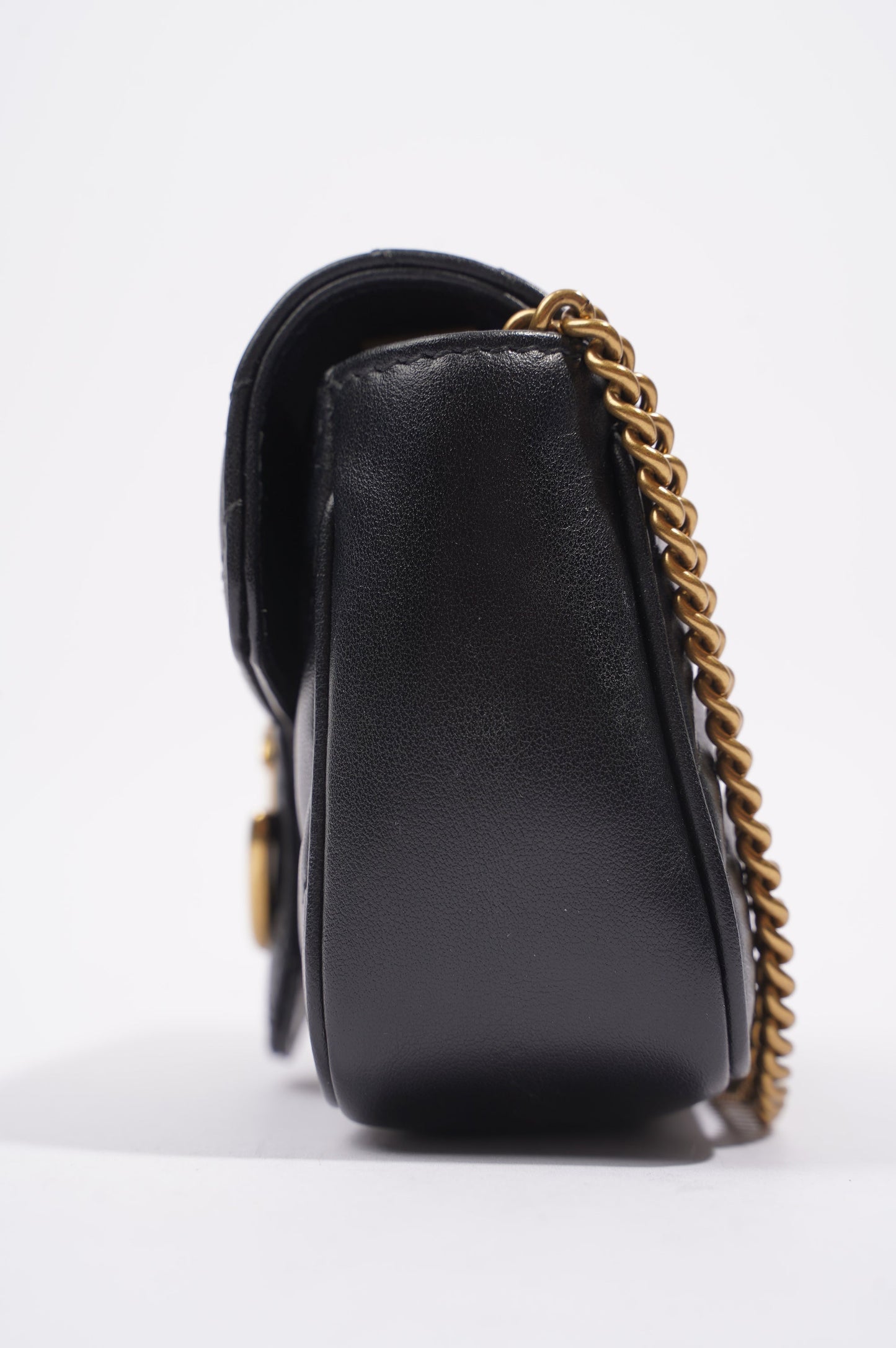 Gucci Womens Marmont Flap Black / Gold Super Mini