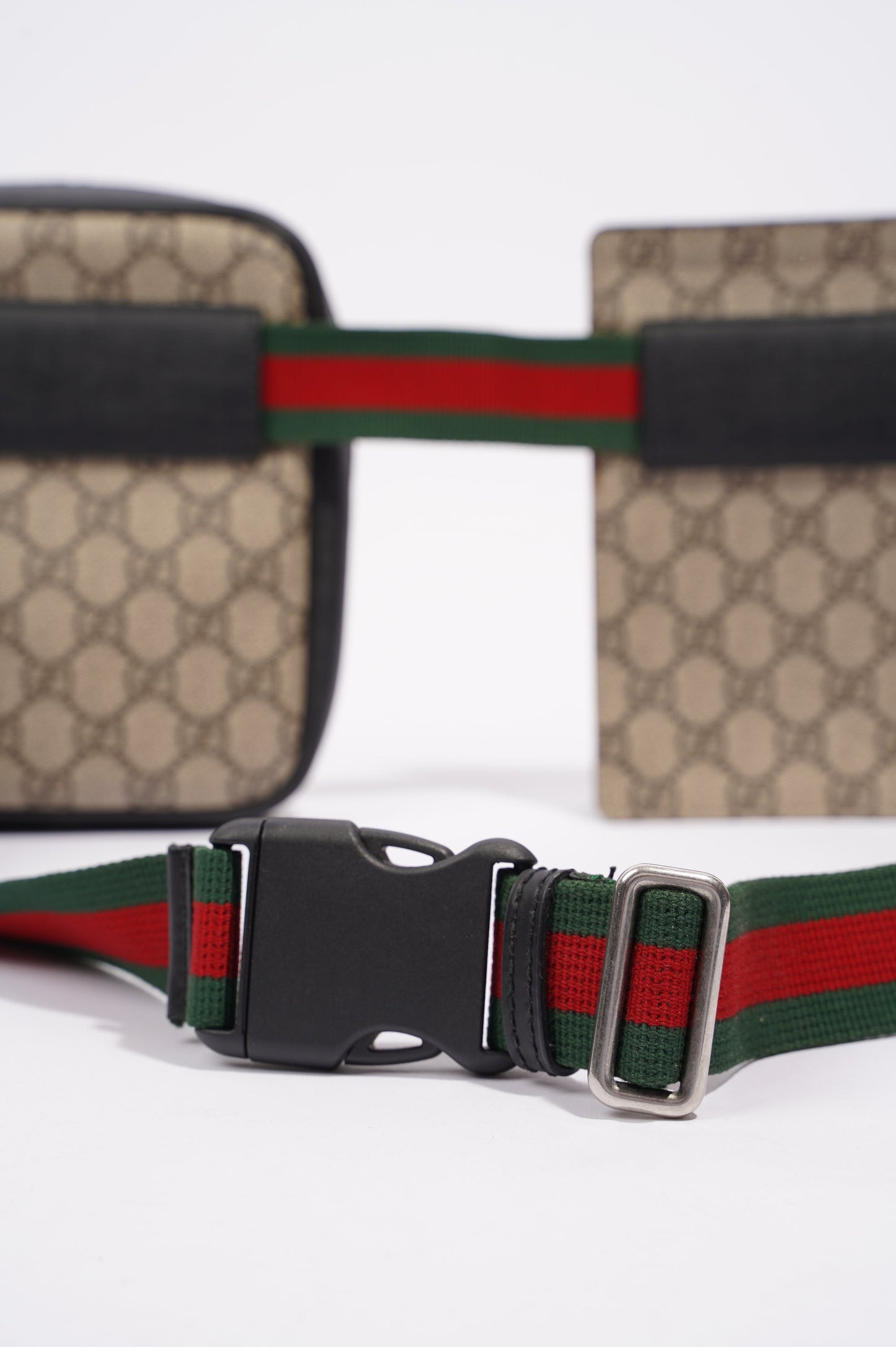 Gucci Mens Sling Bag Supreme