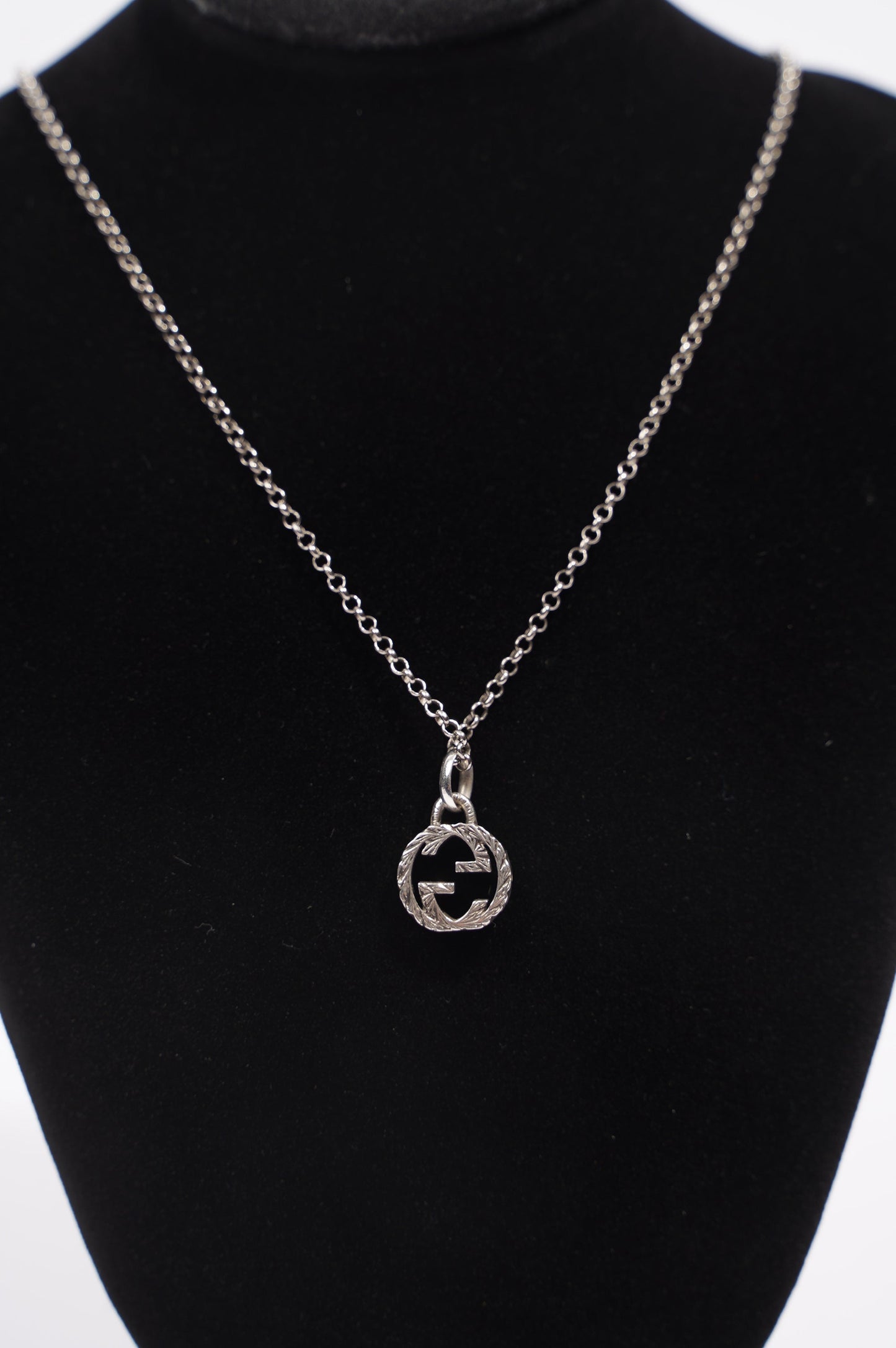 Gucci Mens Interlocking Necklace Sterling Silver