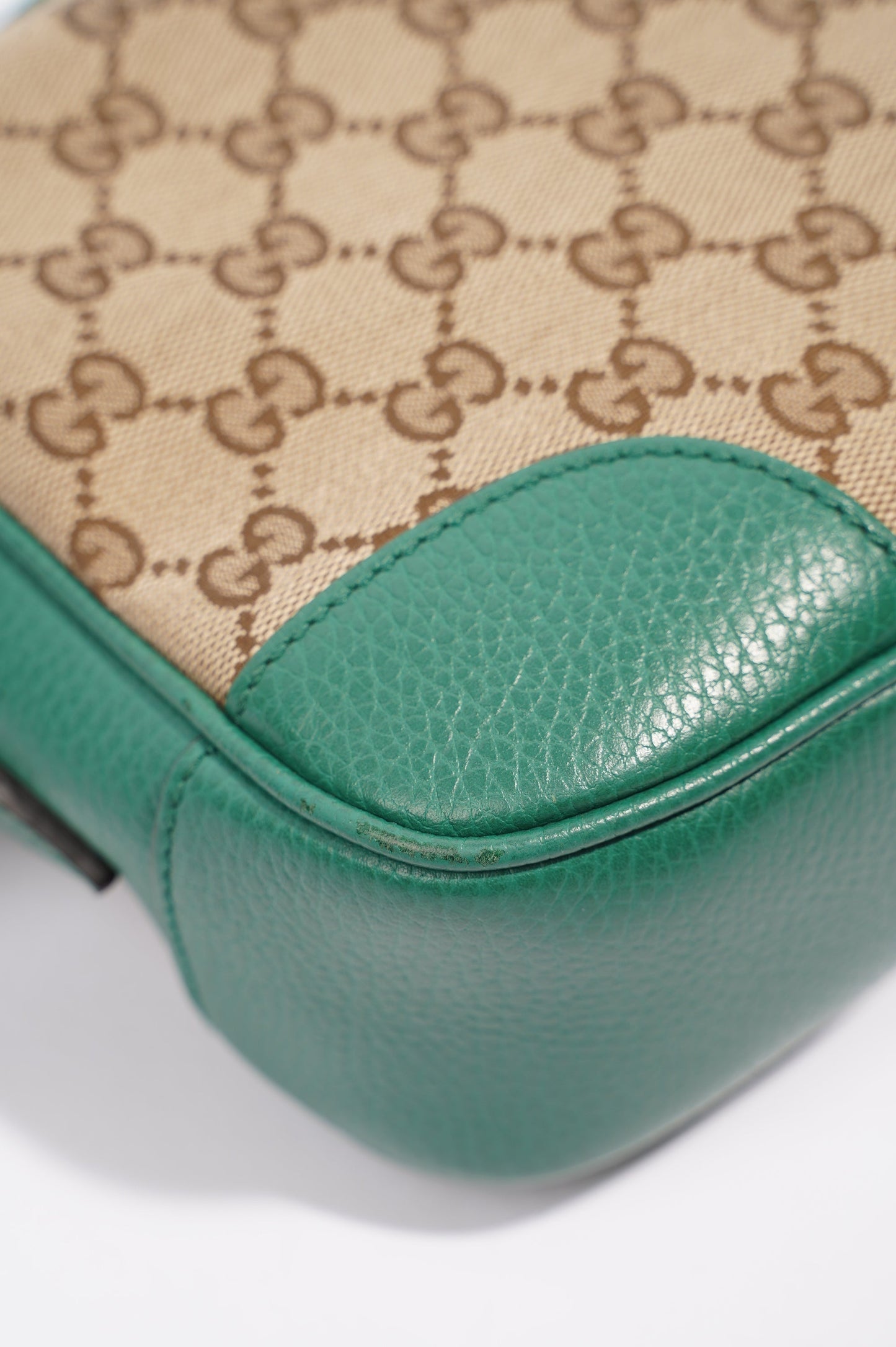 Gucci Womens Bree Crossbody Supreme / Green