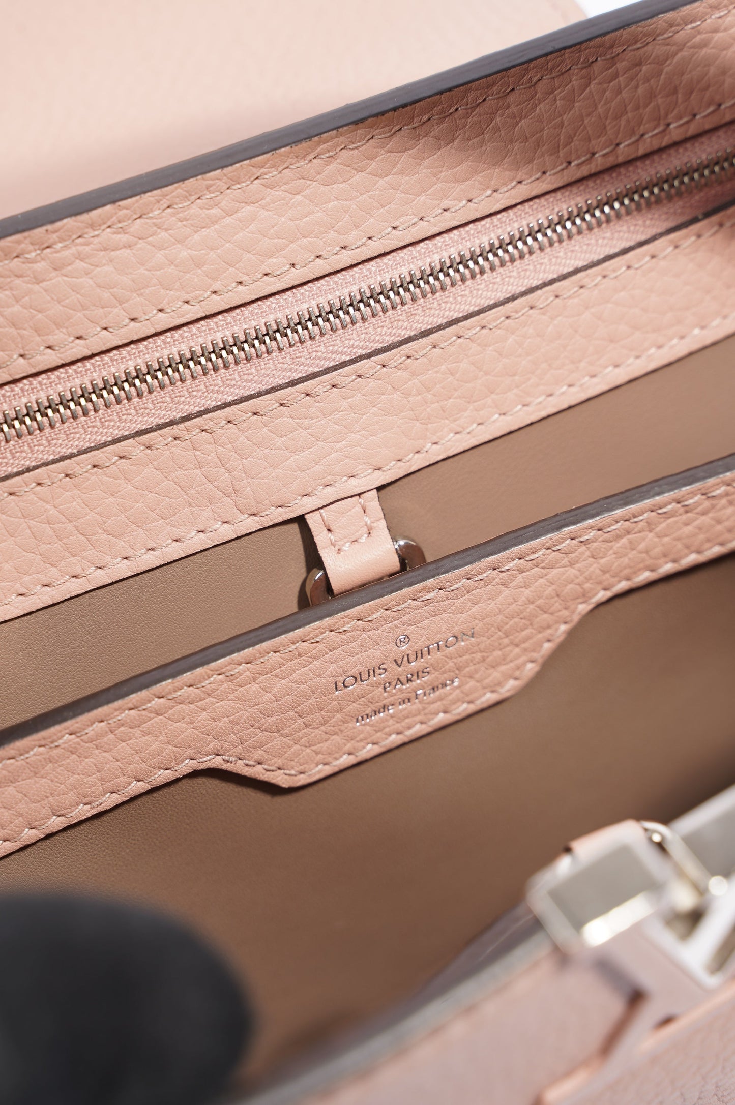 Louis Vuitton Capucines Pink Leather BB