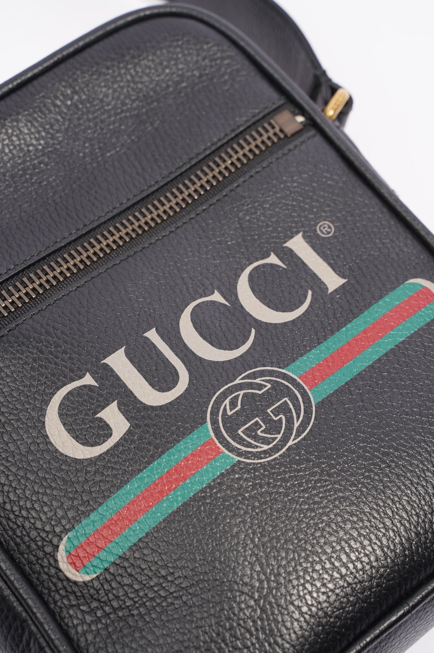 Gucci Mens Print Messenger Black Leather