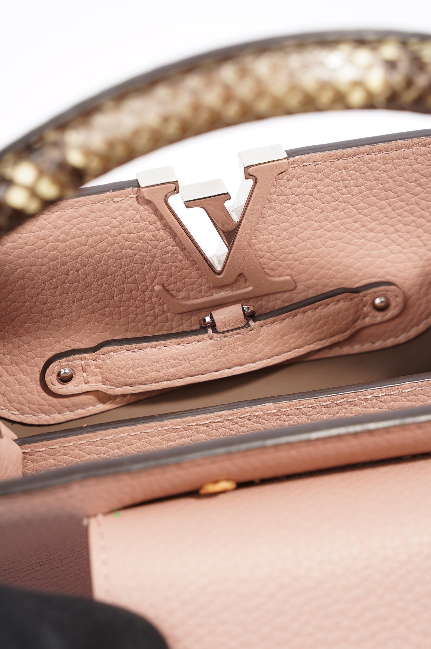 Louis Vuitton Capucines Pink Leather BB