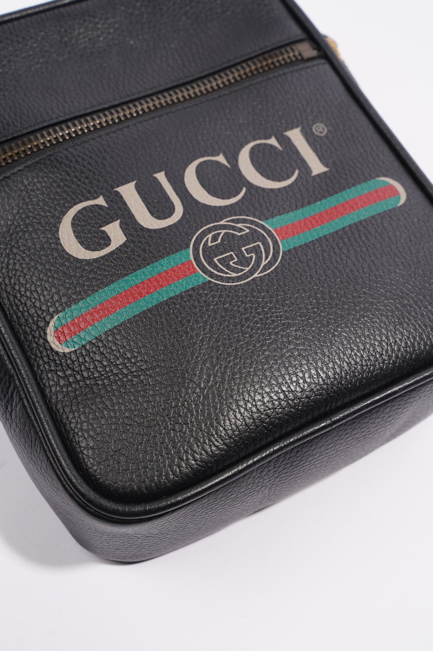 Gucci Mens Print Messenger Black Leather