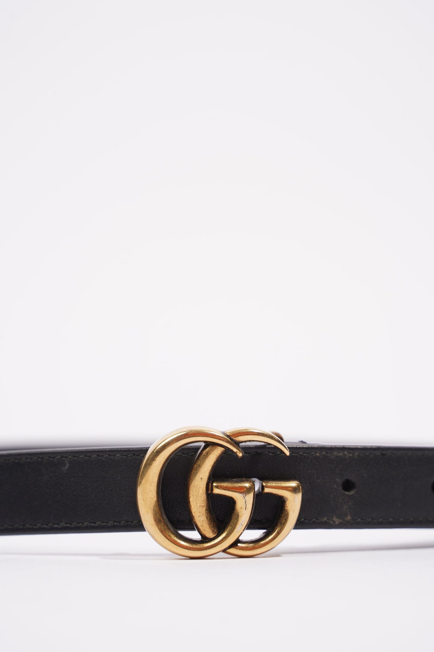 Gucci Womens Skinny Marmont Belt Black / Gold 95-30