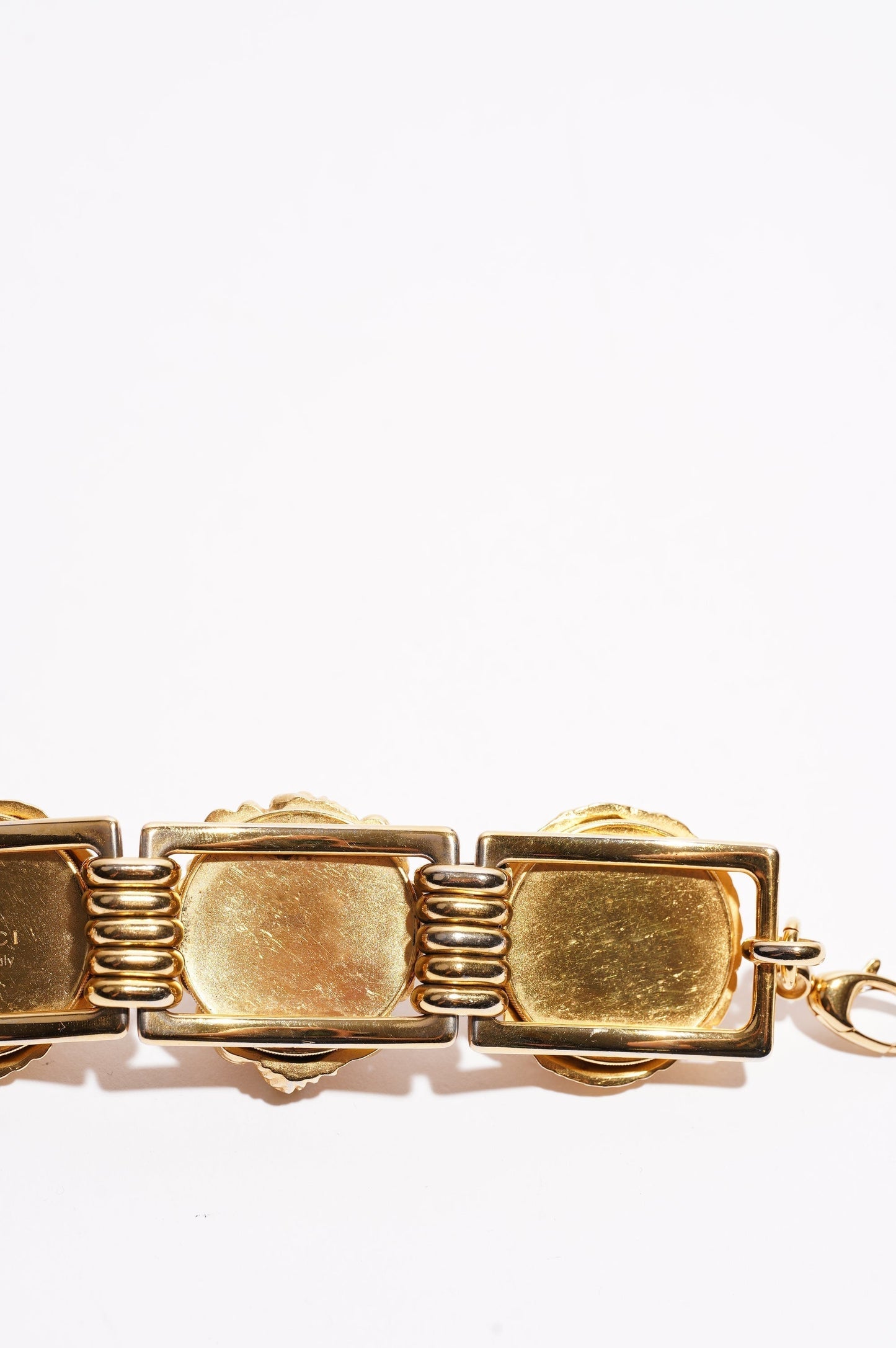 Gucci Lion Head Bracelet Gold