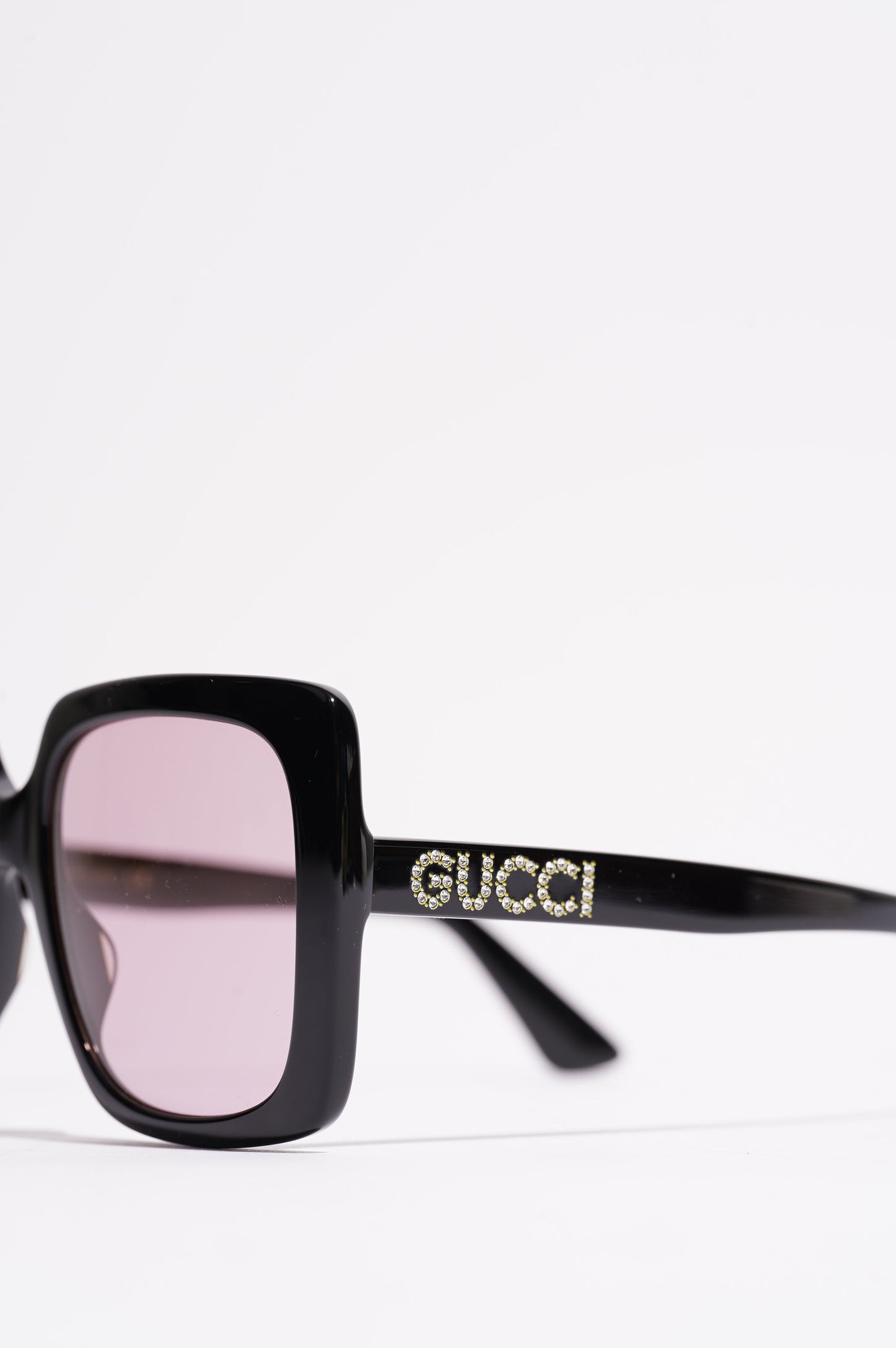 Gucci Sunglasses GG0418S Black 140