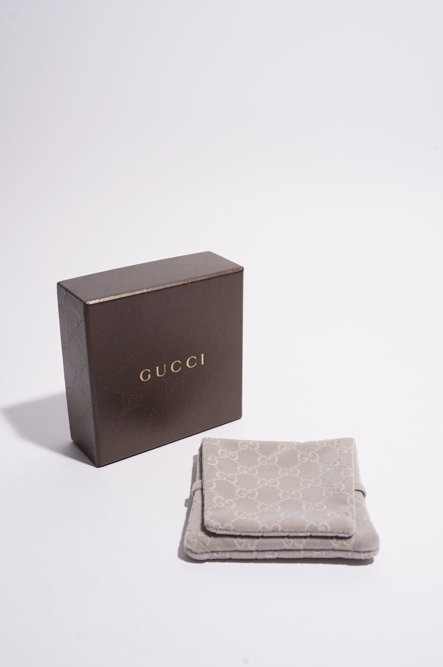 Gucci Womens GG Icon Necklace 18k Gold