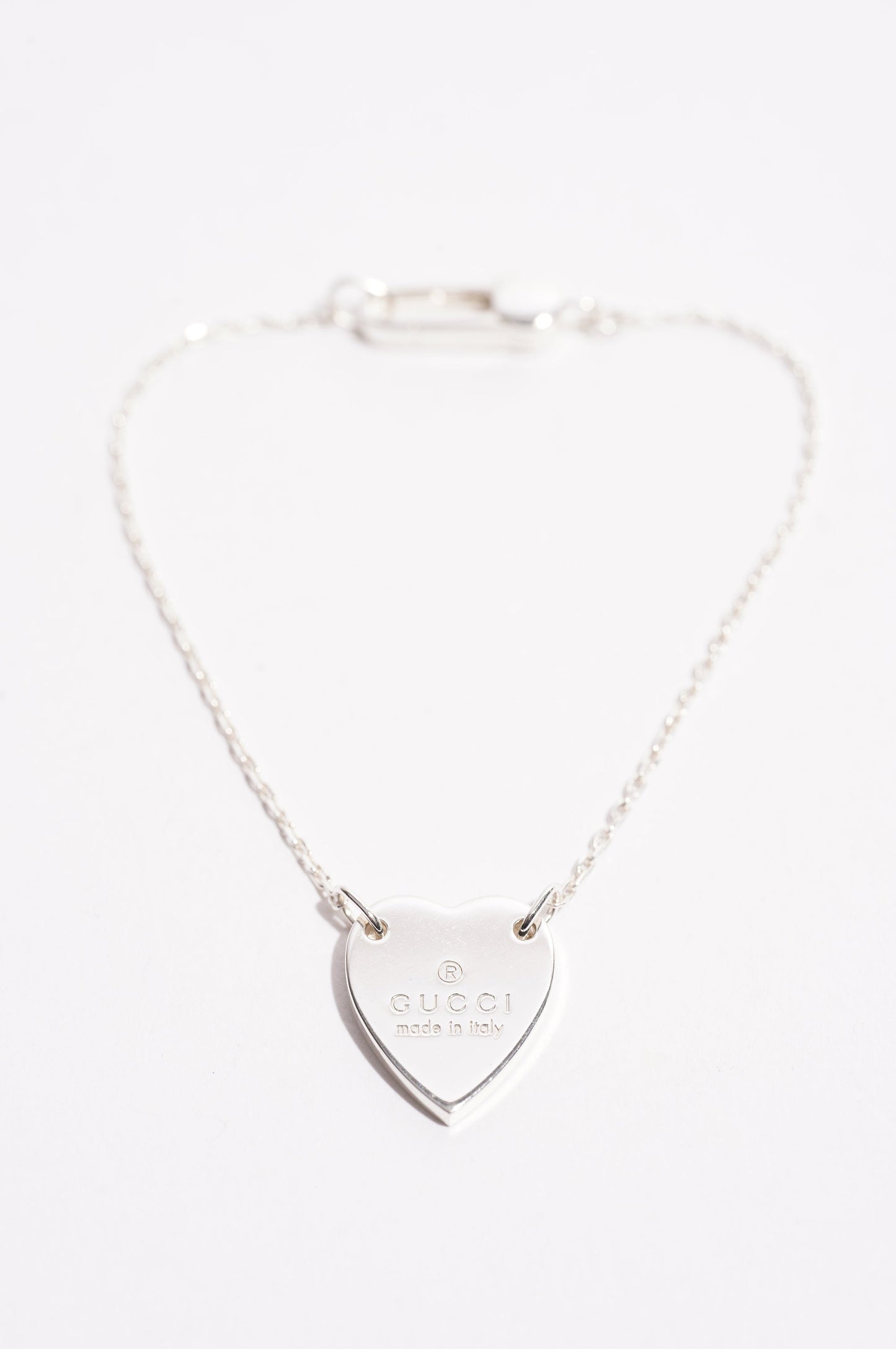 Gucci Womens Heart Tag Bracelet Silver