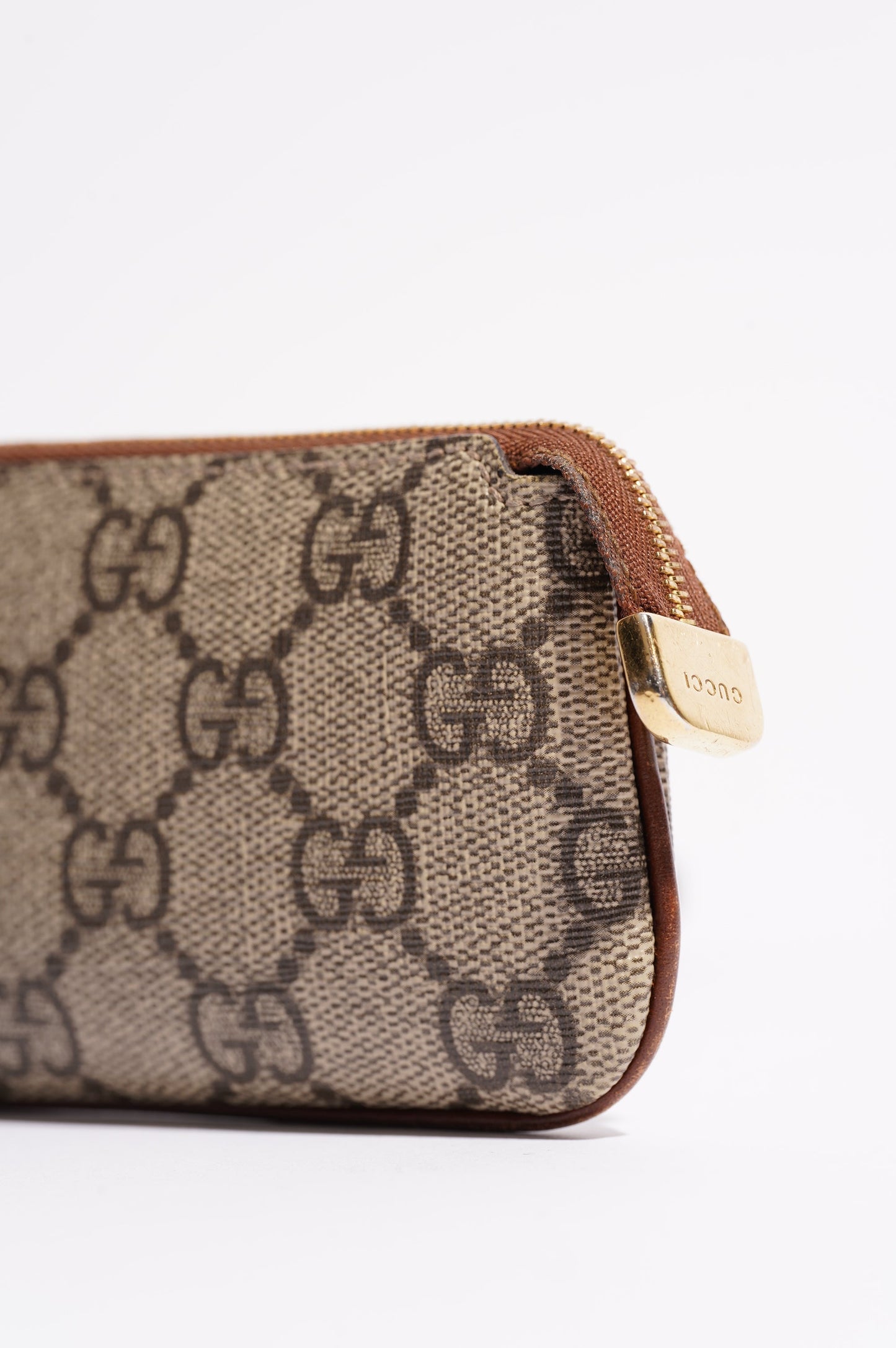 Gucci Womens Supreme Key Pouch