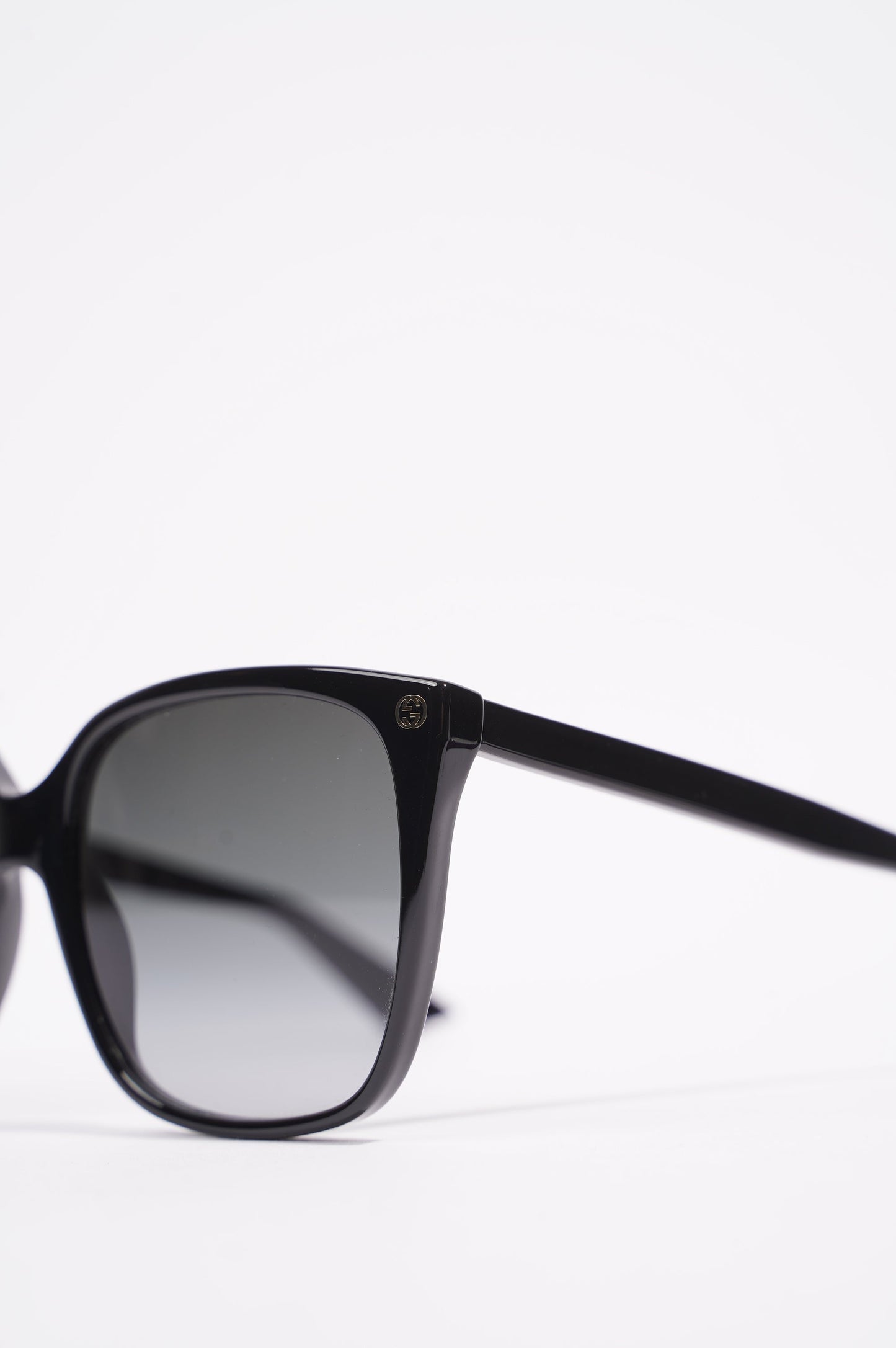 Gucci Womens GG0022S Sunglasses Black 140