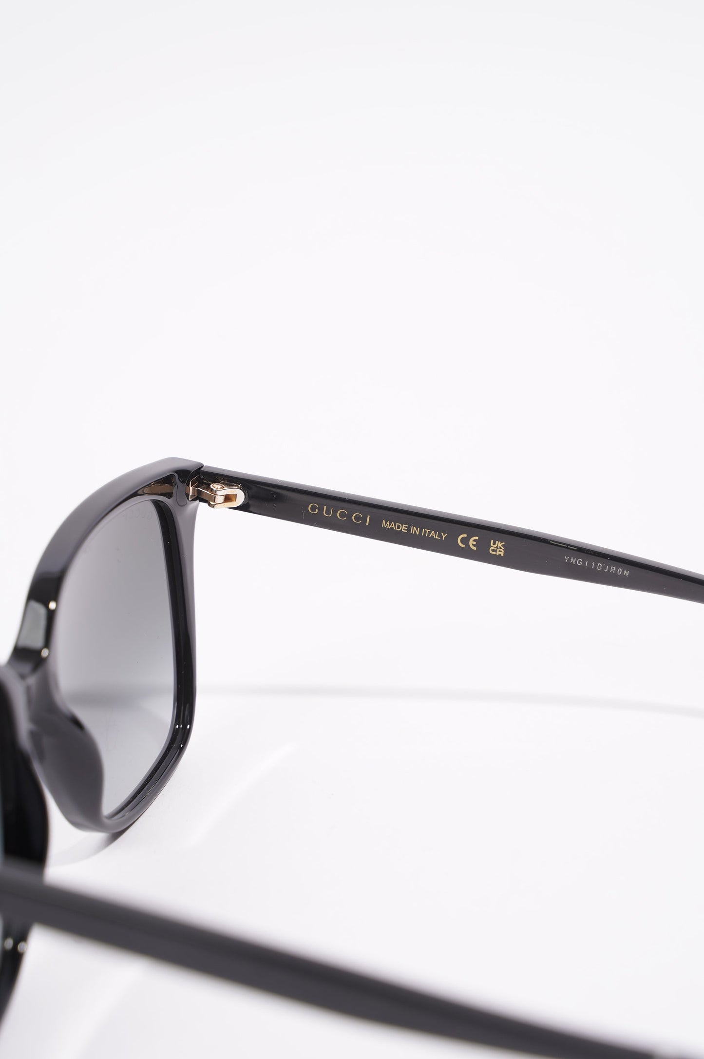 Gucci Womens GG0022S Sunglasses Black 140