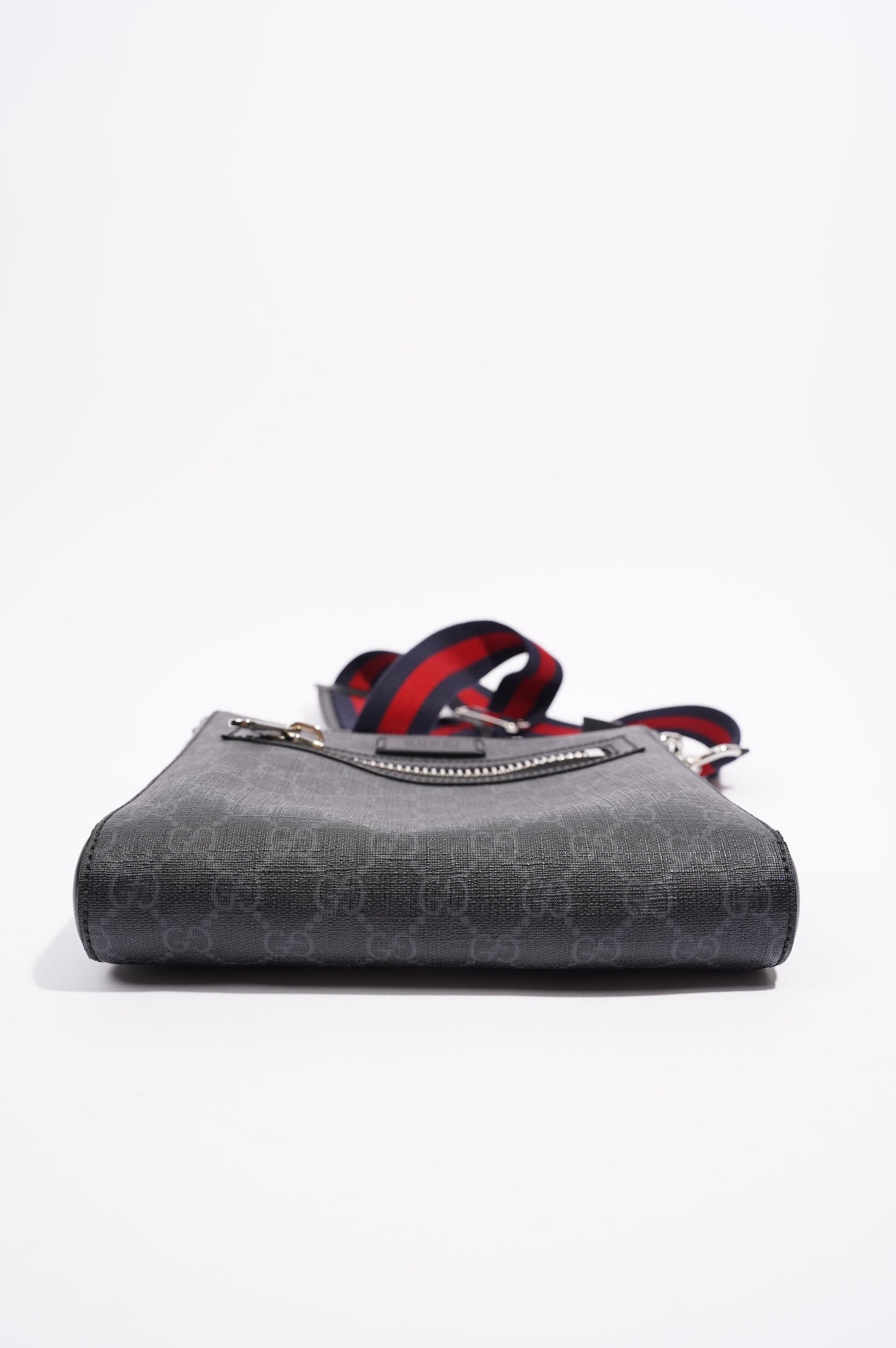 Gucci Mens GG Messenger Bag Black Small