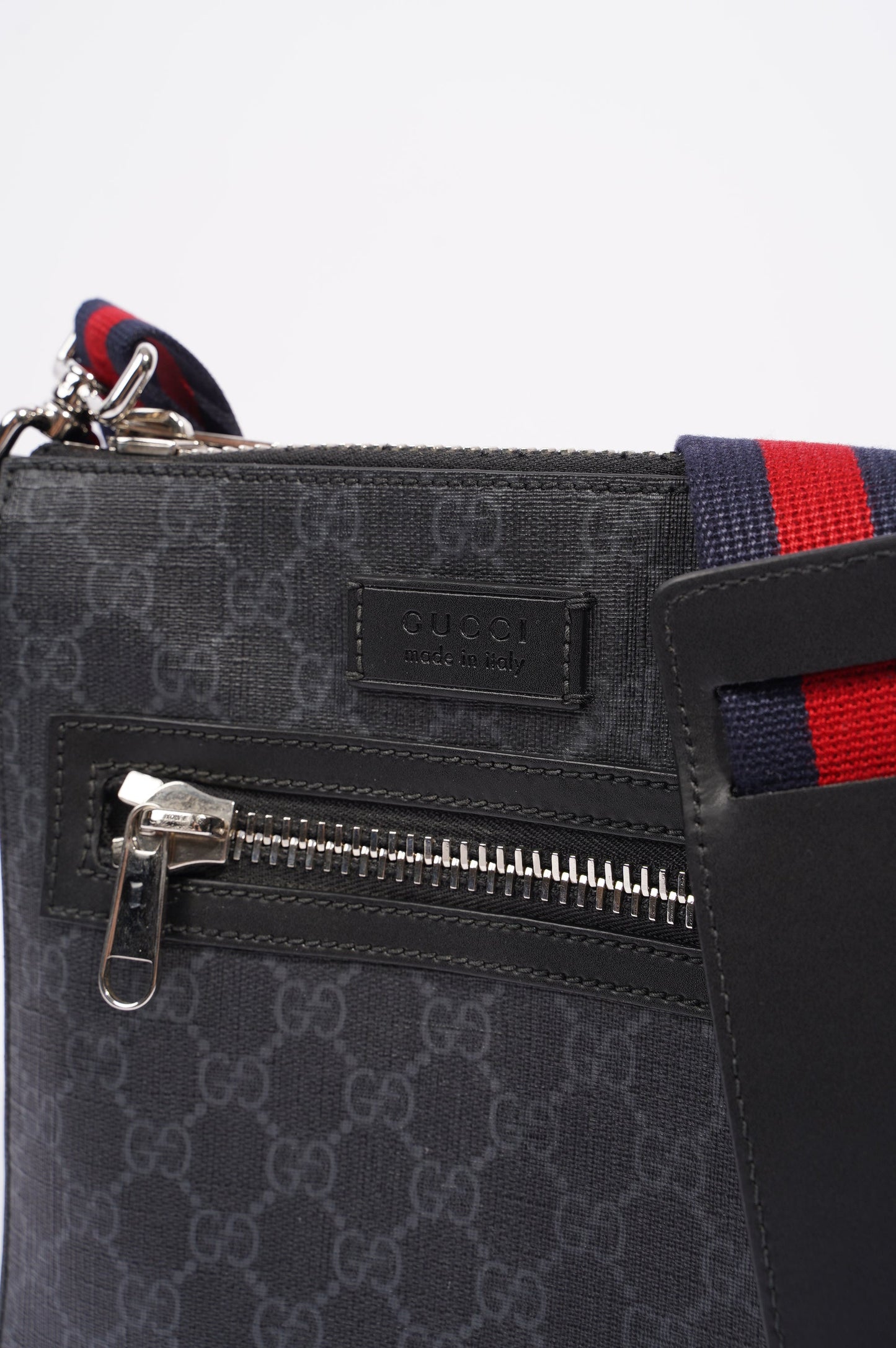 Gucci Mens GG Messenger Bag Black Small