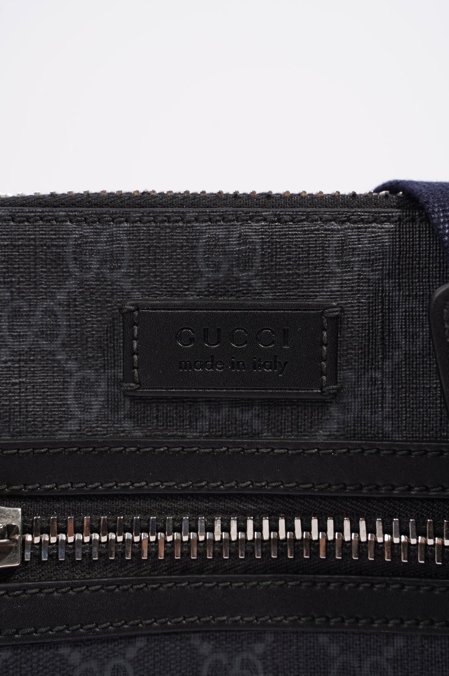 Gucci Mens GG Messenger Bag Black Small