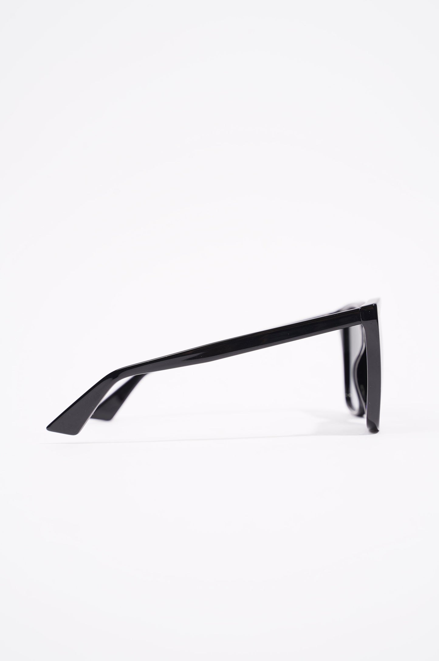 Gucci Womens GG0022S Sunglasses Black 140