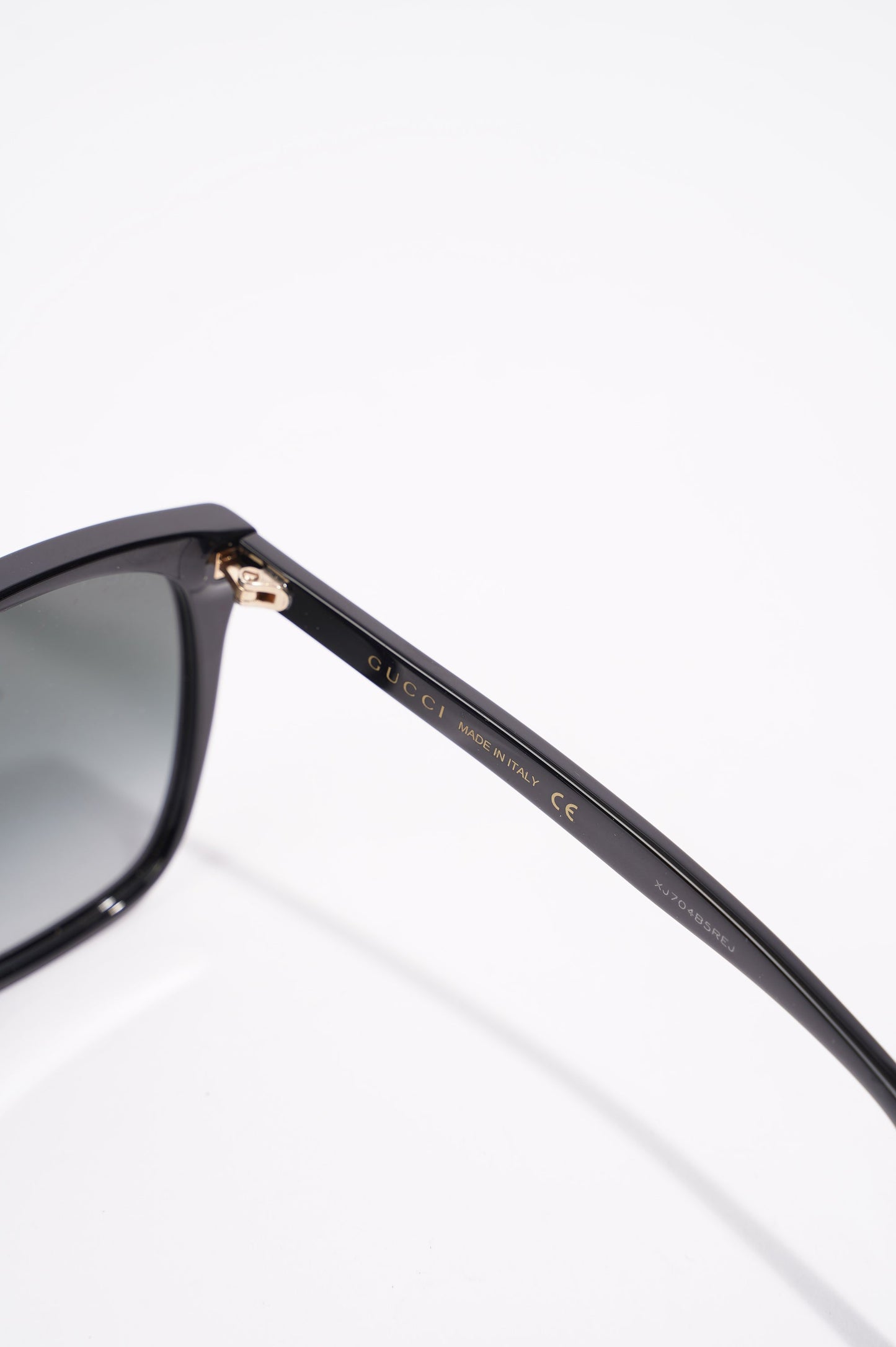 Gucci Womens GG0022S Sunglasses Black 140