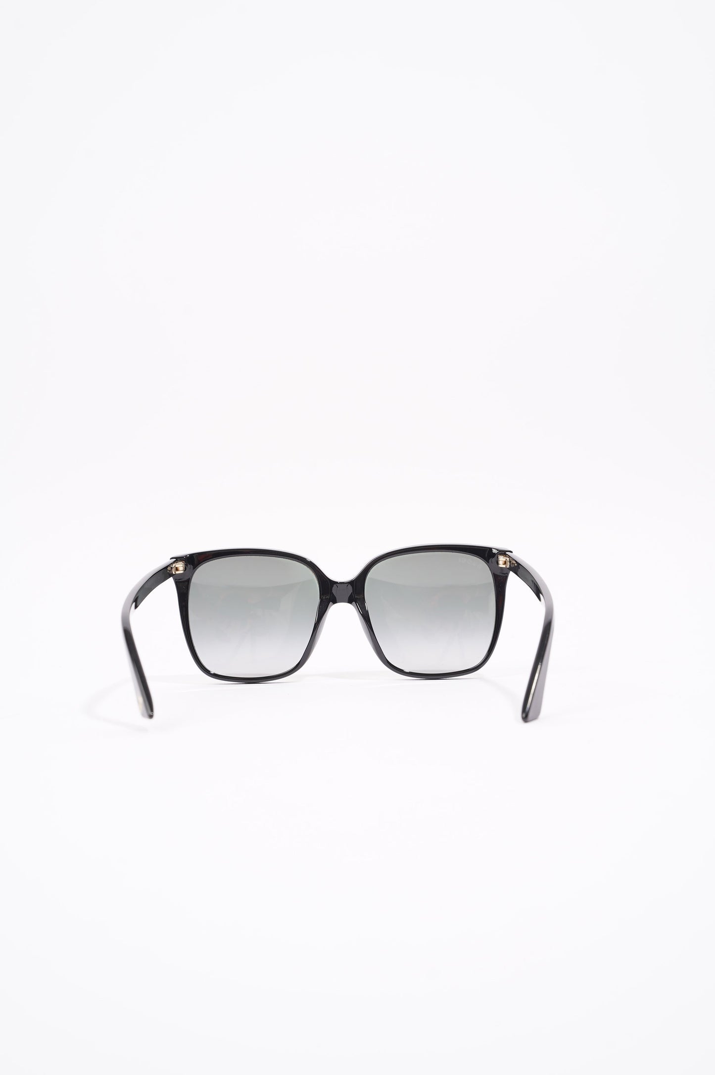 Gucci Womens Oversized Sunglasses Black Acetate 140