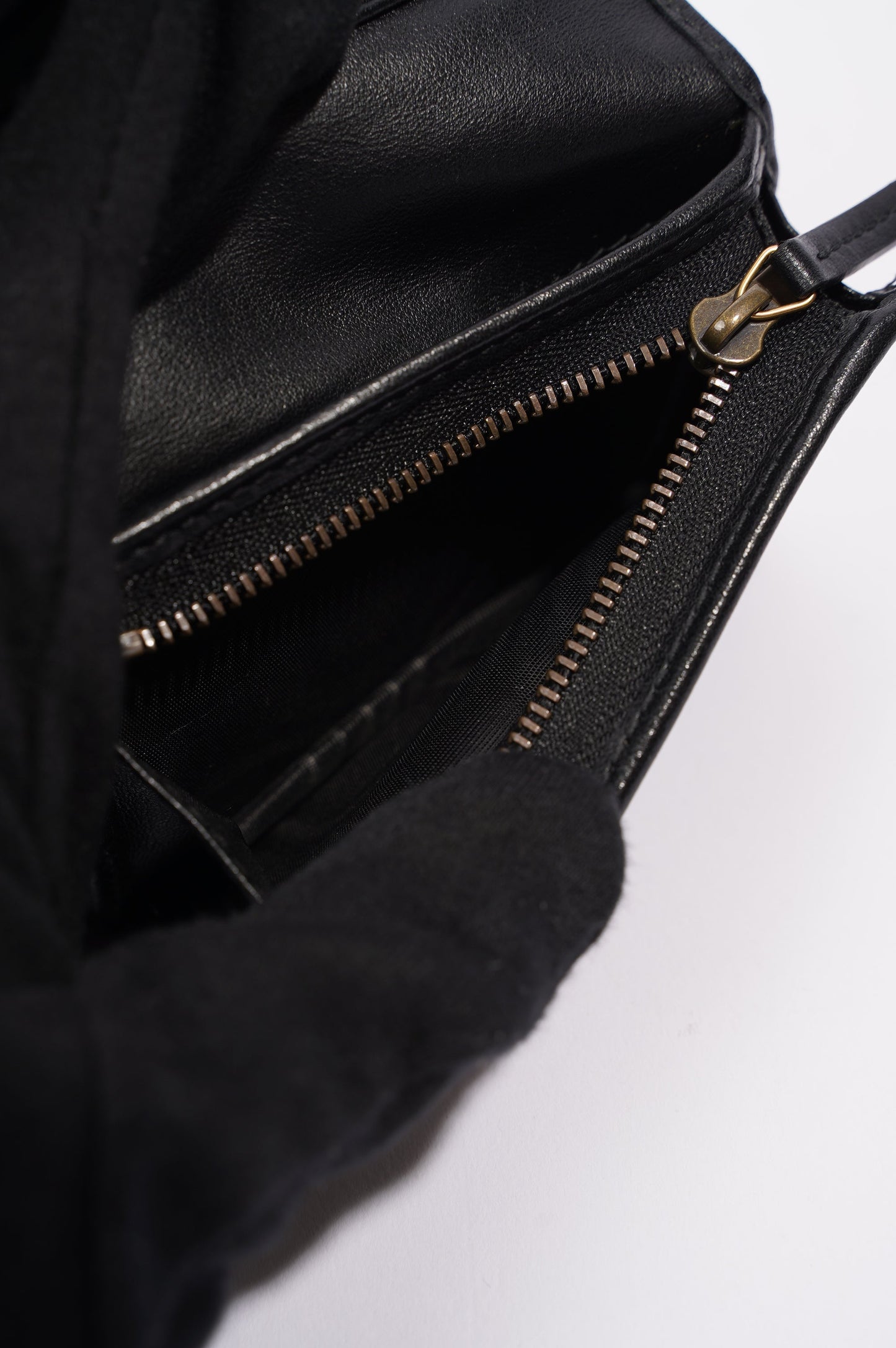 Gucci Womens Marmont GG Wallet Black Leather Small