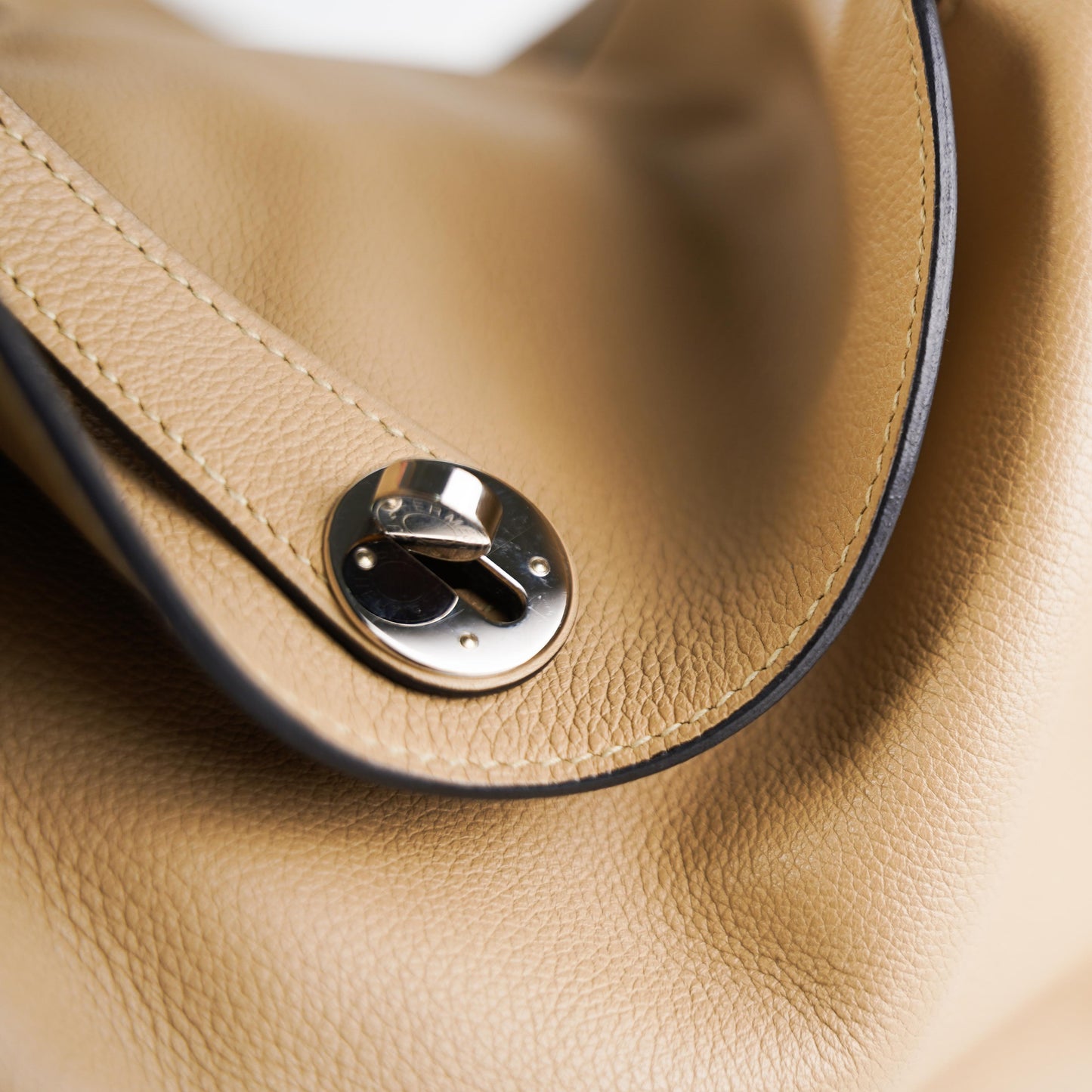 Hermes Lindy 30 Evercolor Trench - Stamp X