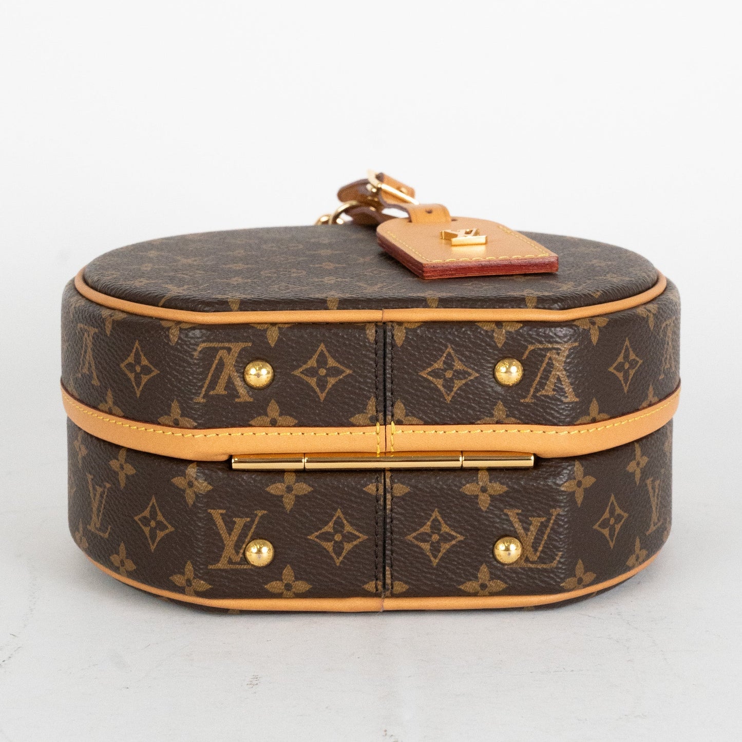 Louis Vuitton Boite Chapeau Monogram