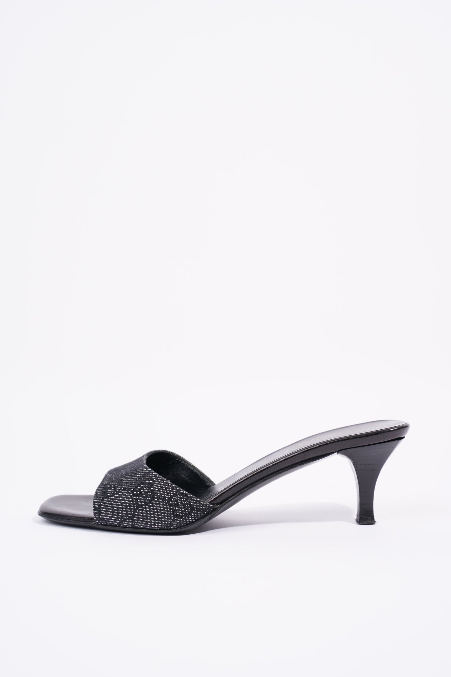 Gucci Womens Mule Sandals Black / White EU 37 / UK 4