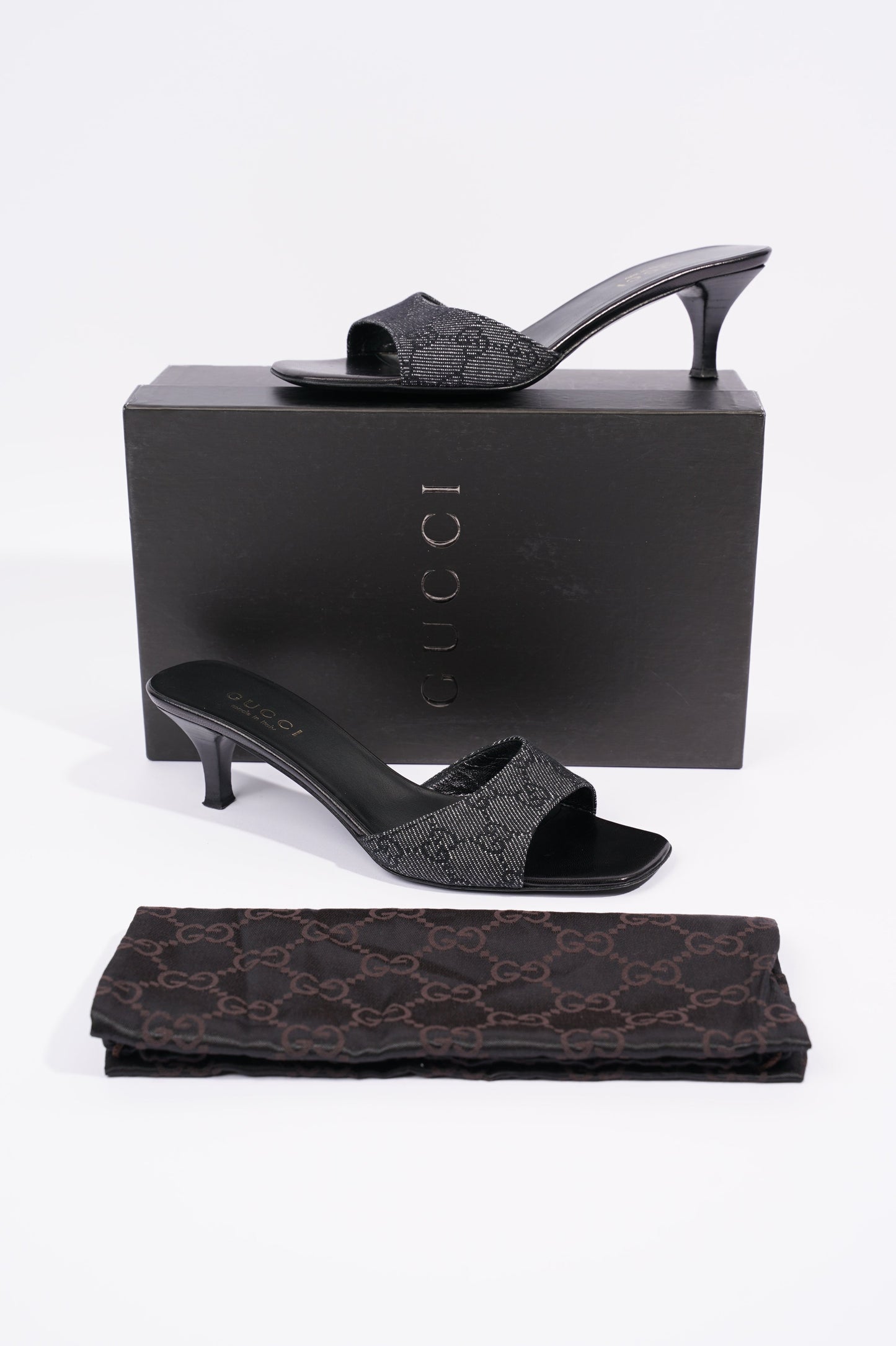 Gucci Womens Mule Sandals Black / White EU 37 / UK 4