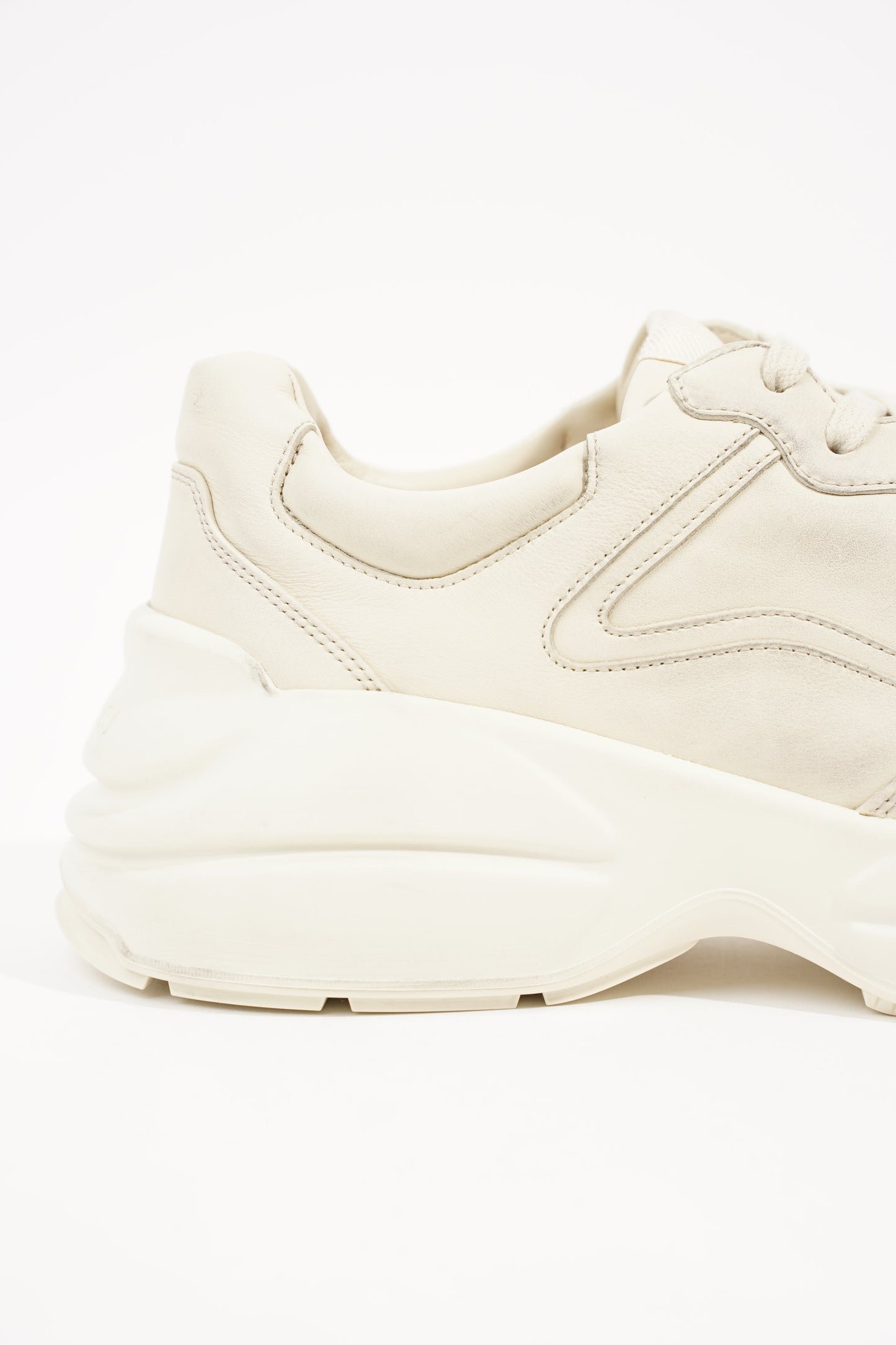 Gucci Mens Rhyton Sneaker Ivory EU 41 / UK 7
