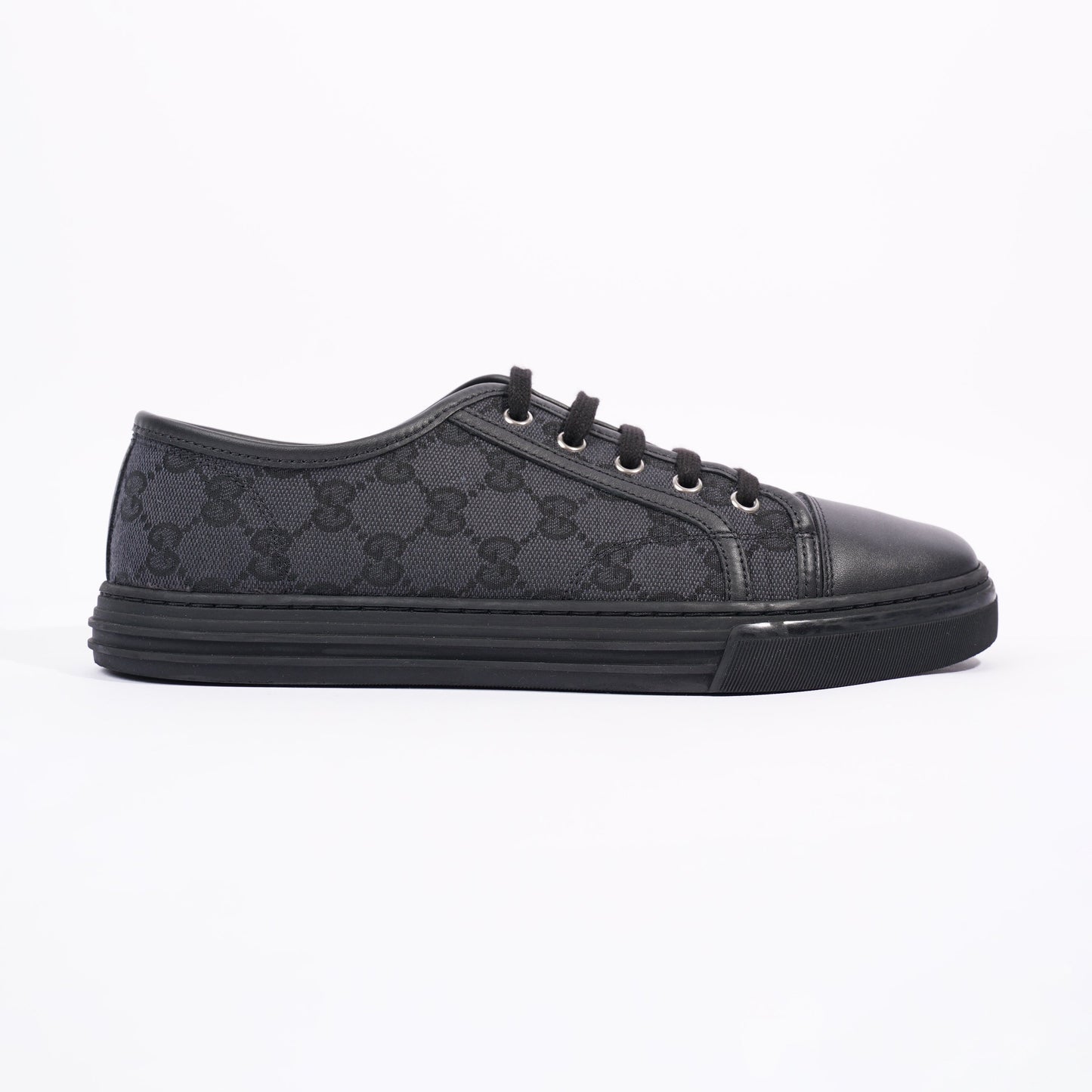 Gucci Mens GG Canvas Low Top Sneaker Black EU 40 / UK 6