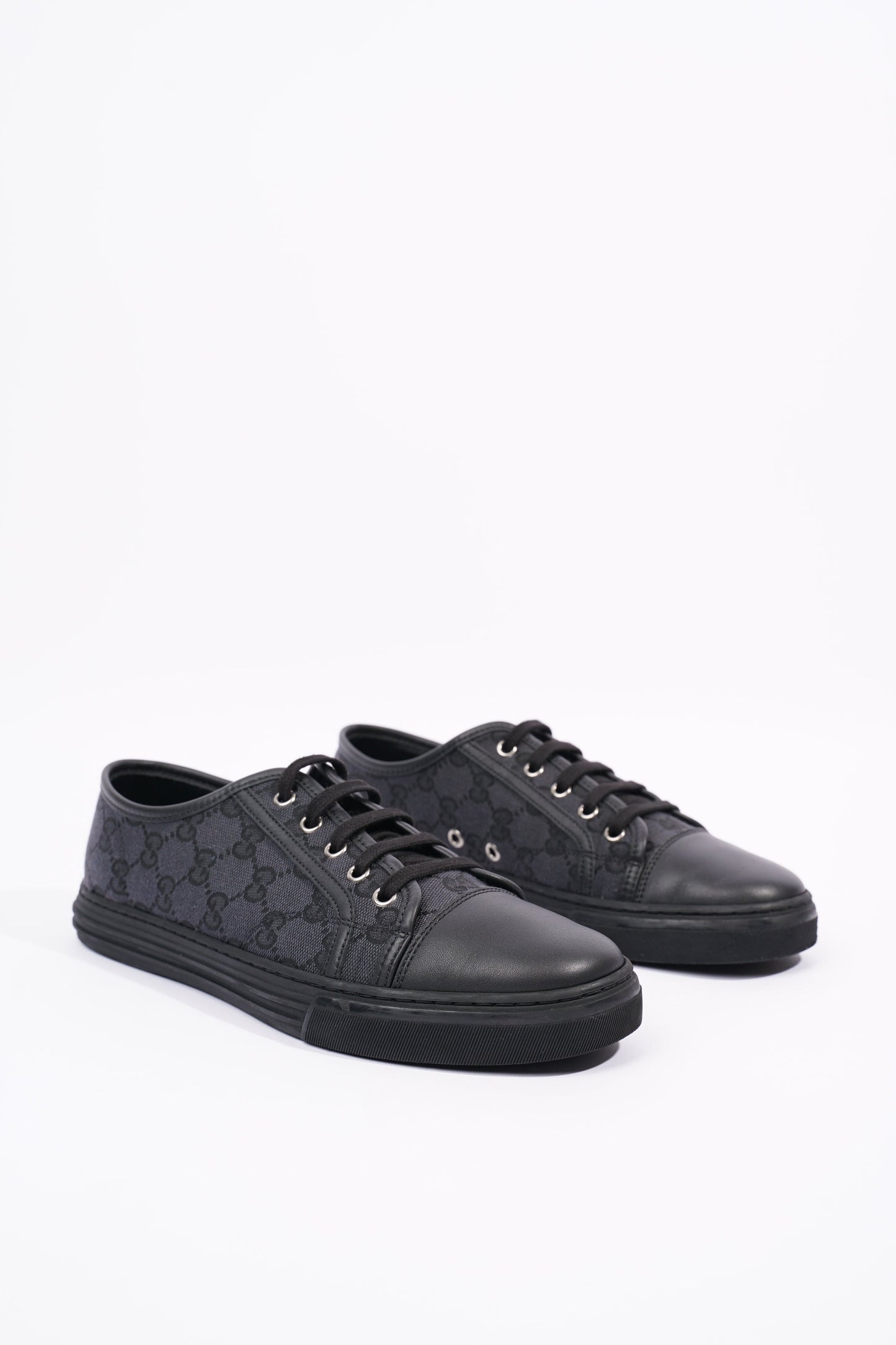 Gucci Mens GG Canvas Low Top Sneaker Black EU 40 / UK 6