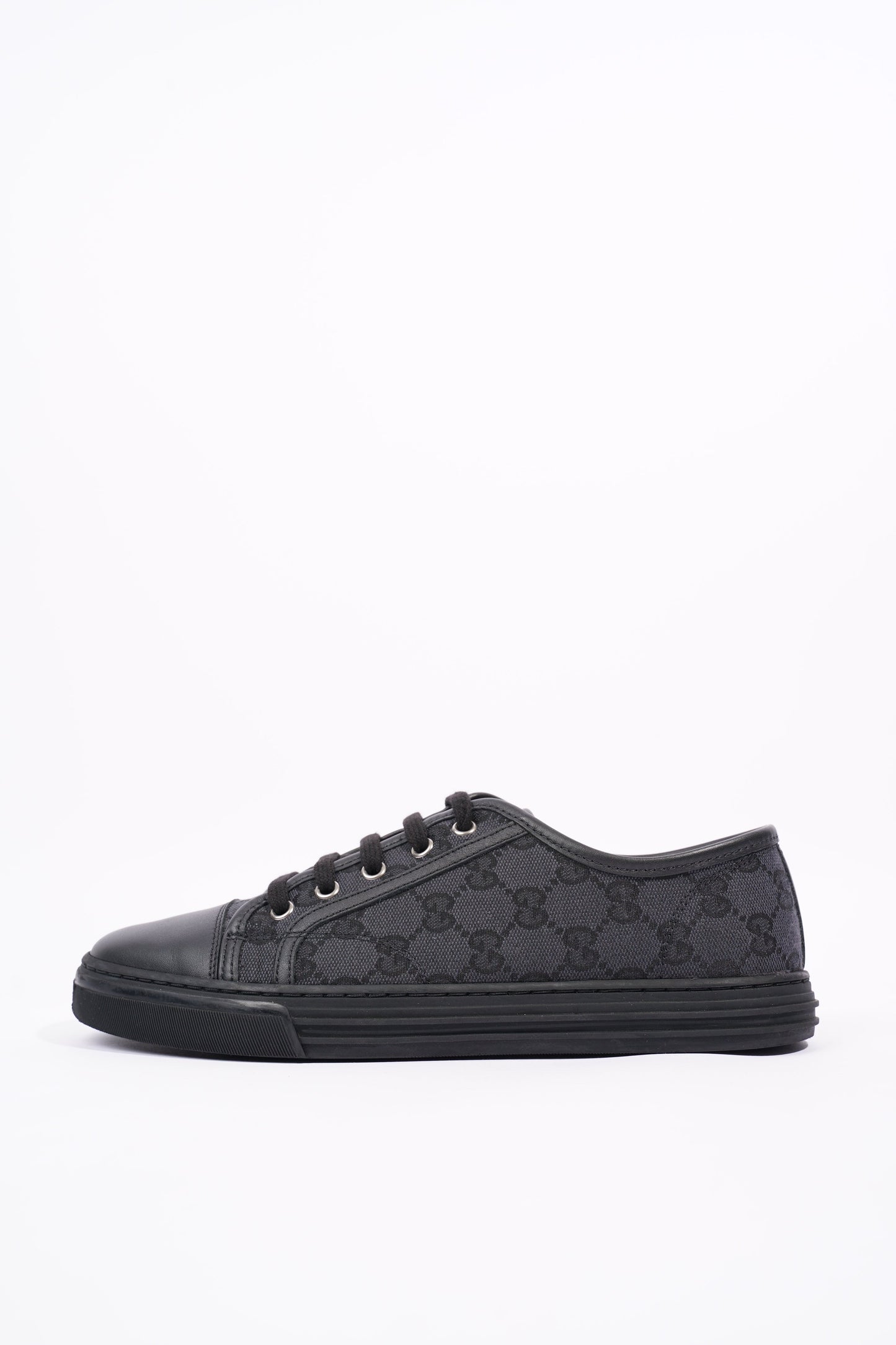 Gucci Mens GG Canvas Low Top Sneaker Black EU 40 / UK 6
