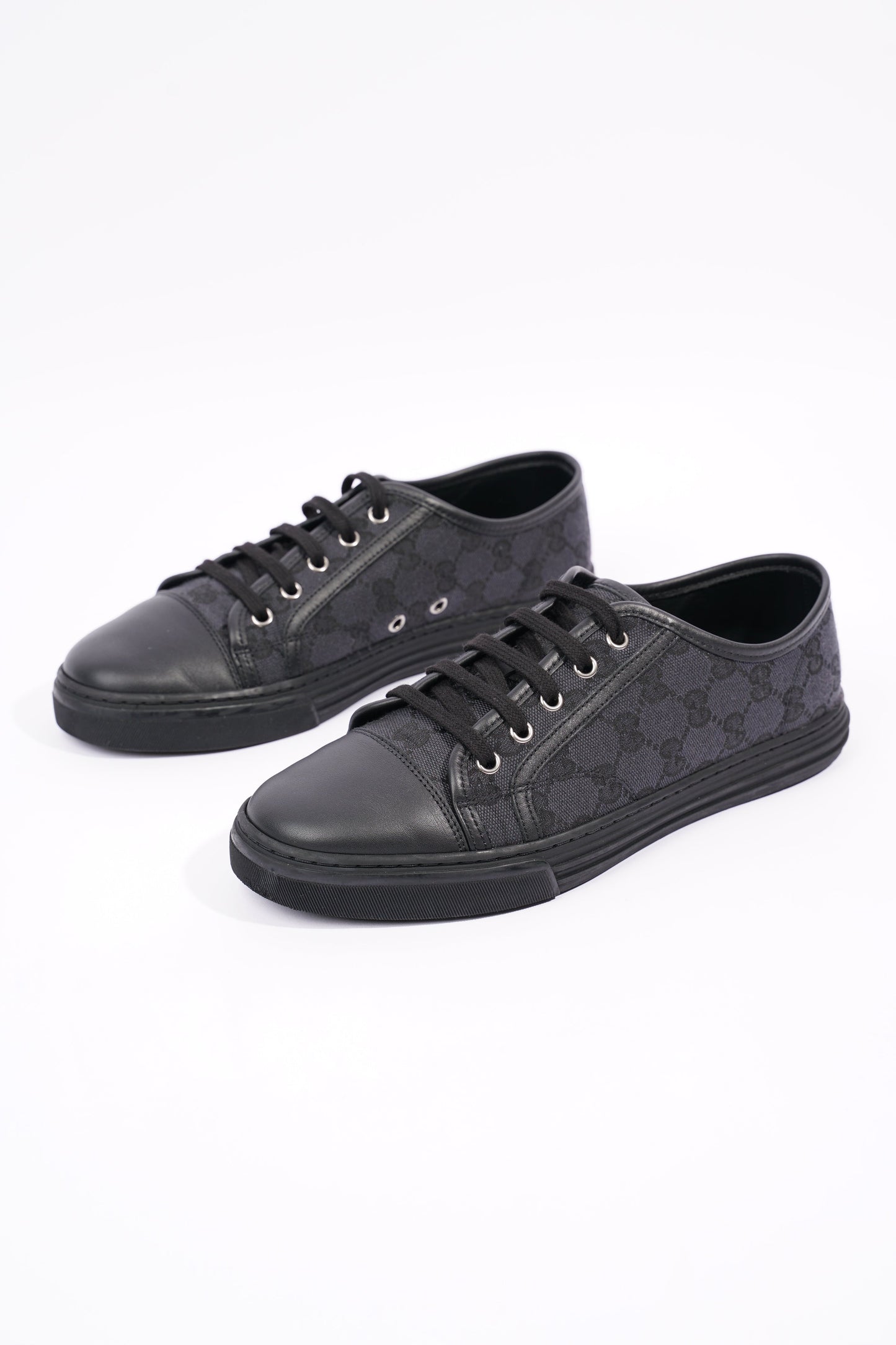Gucci Mens GG Canvas Low Top Sneaker Black EU 40 / UK 6