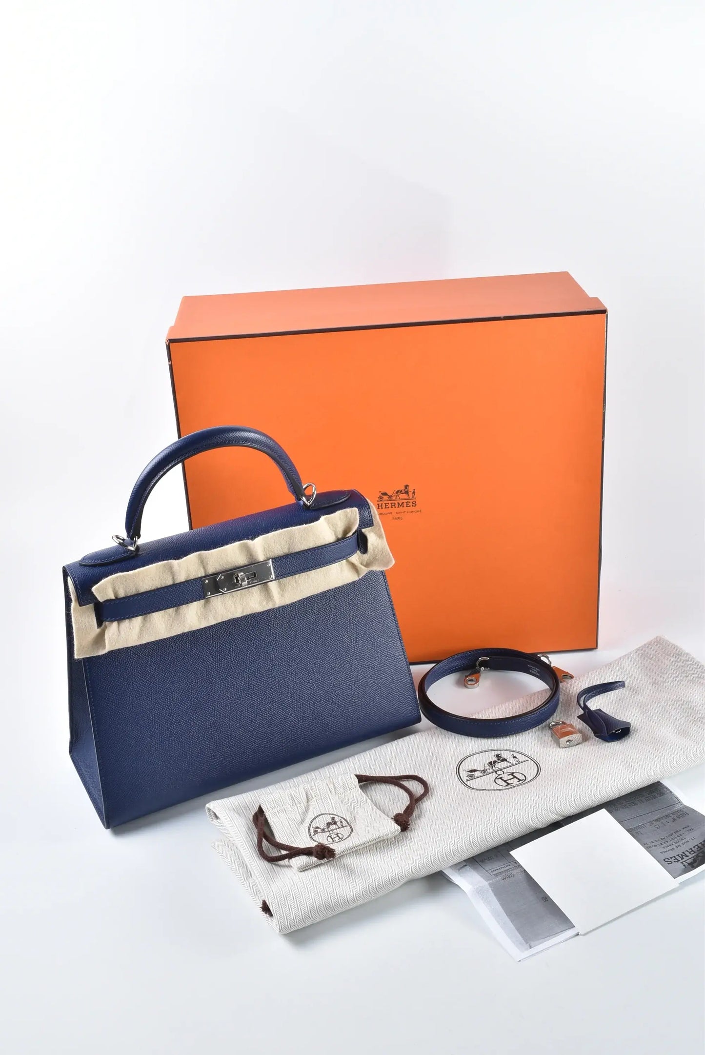 HERMES Kelly Bag Epsom Leather Handbag (25,28) navy  silver hardware