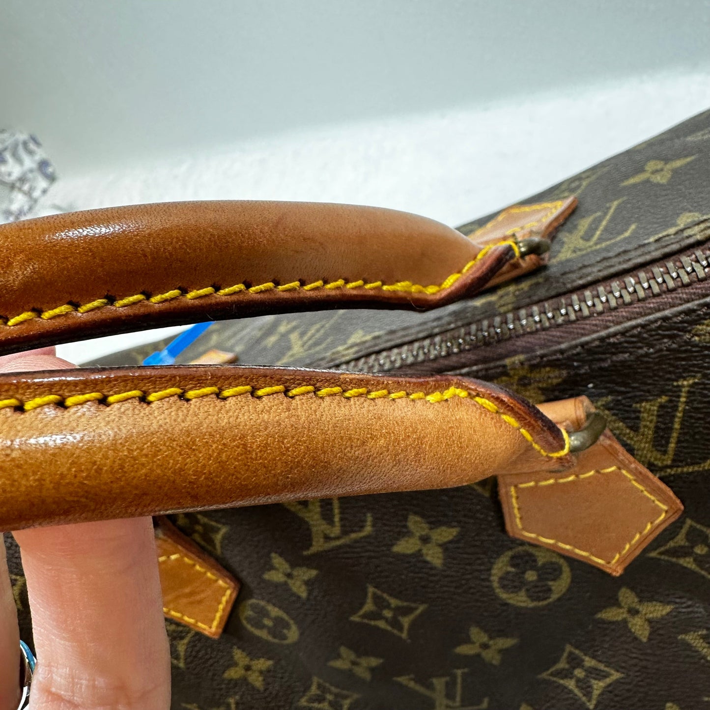 HandBag Luxury Designer Louis Vuitton Speedy 40, Size Large
