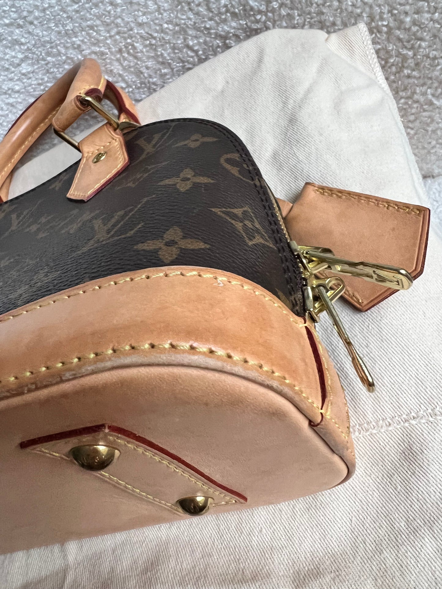 Louis Vuitton Alma BB Monogram (RRP £1,430)