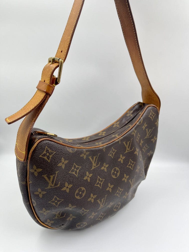 Louis Vuitton Croissant MM