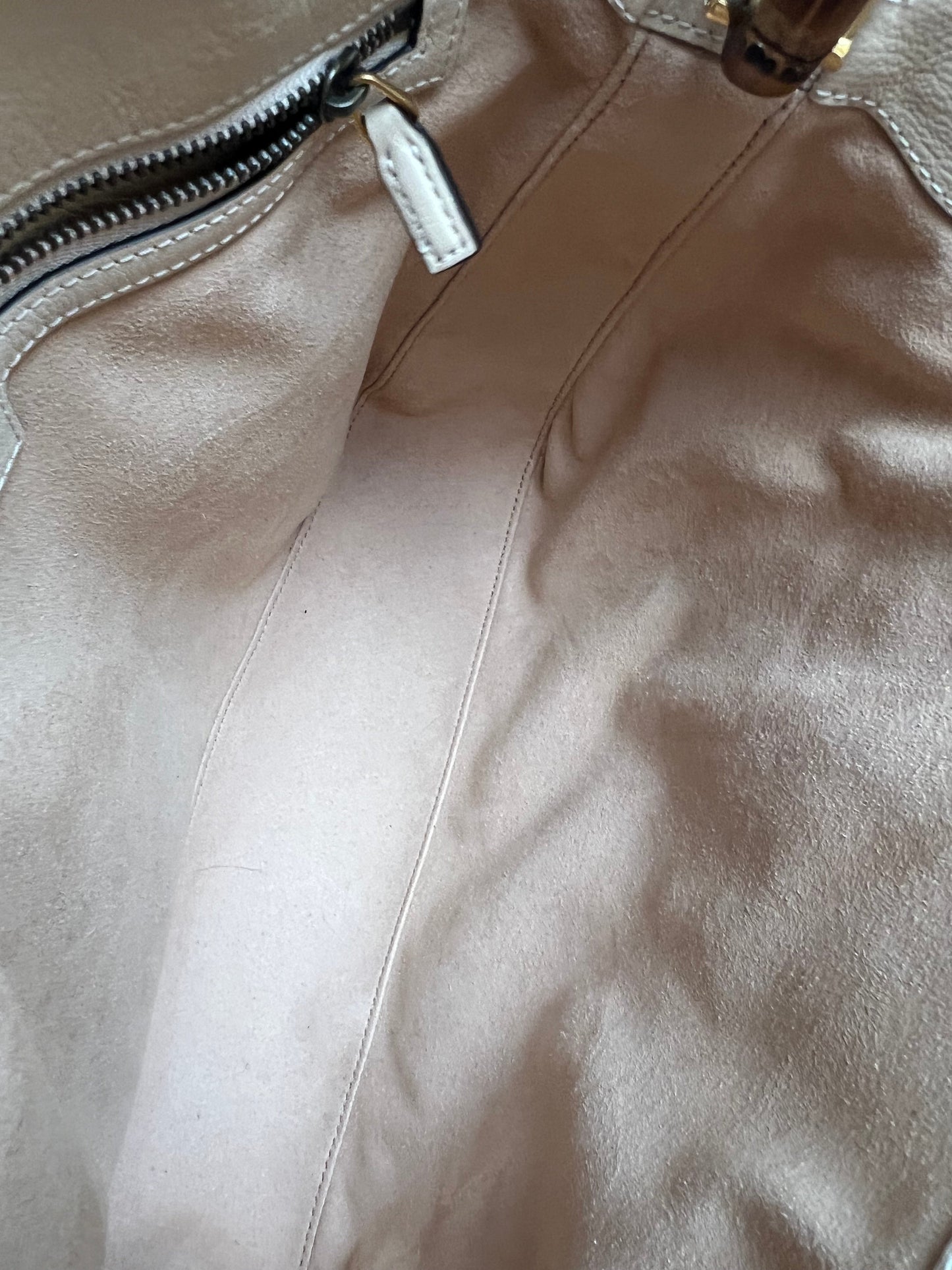 Gucci Cream Medium Diana Hobo (RRP £2110)
