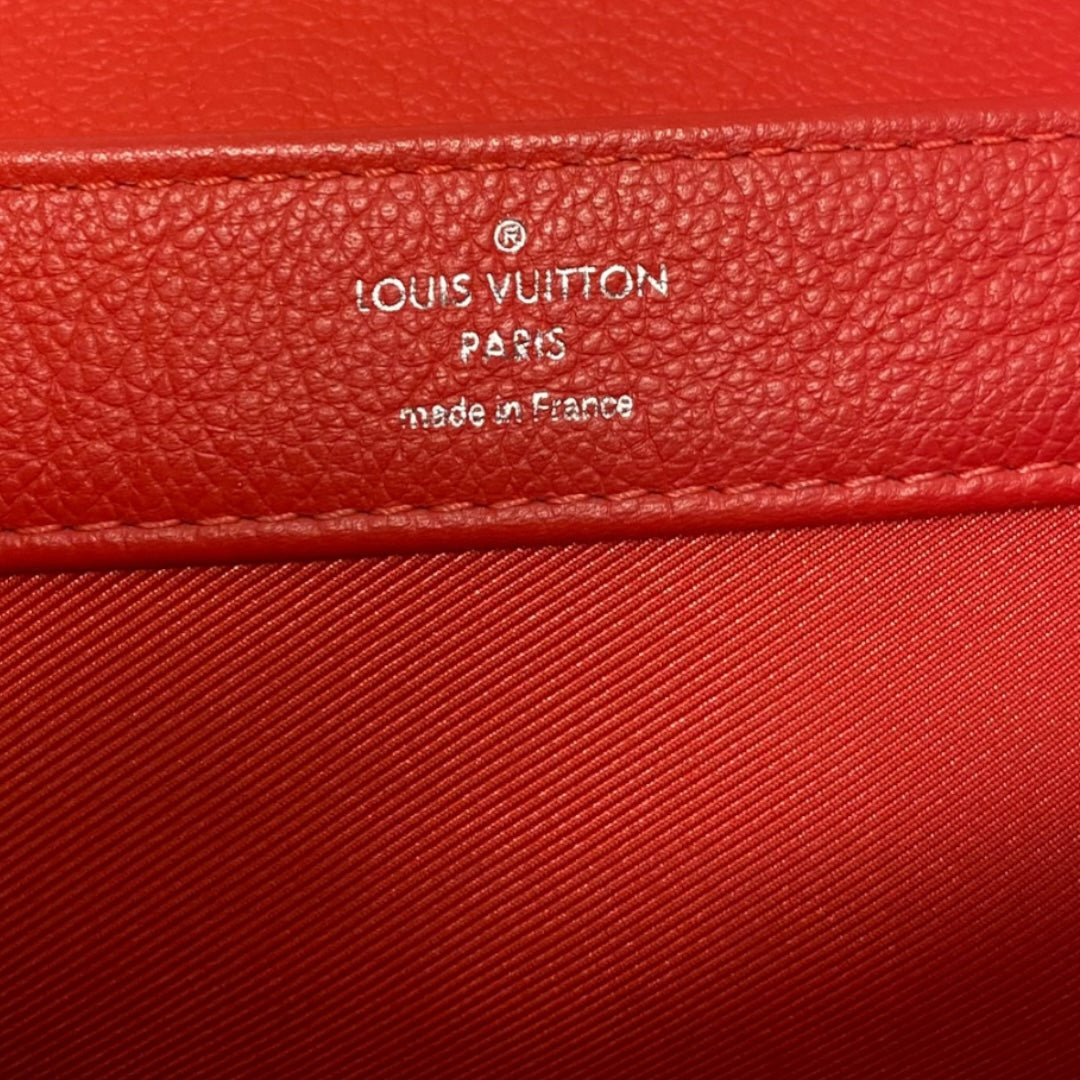 HandBag Luxury Designer By Louis Vuitton  Size: Medium