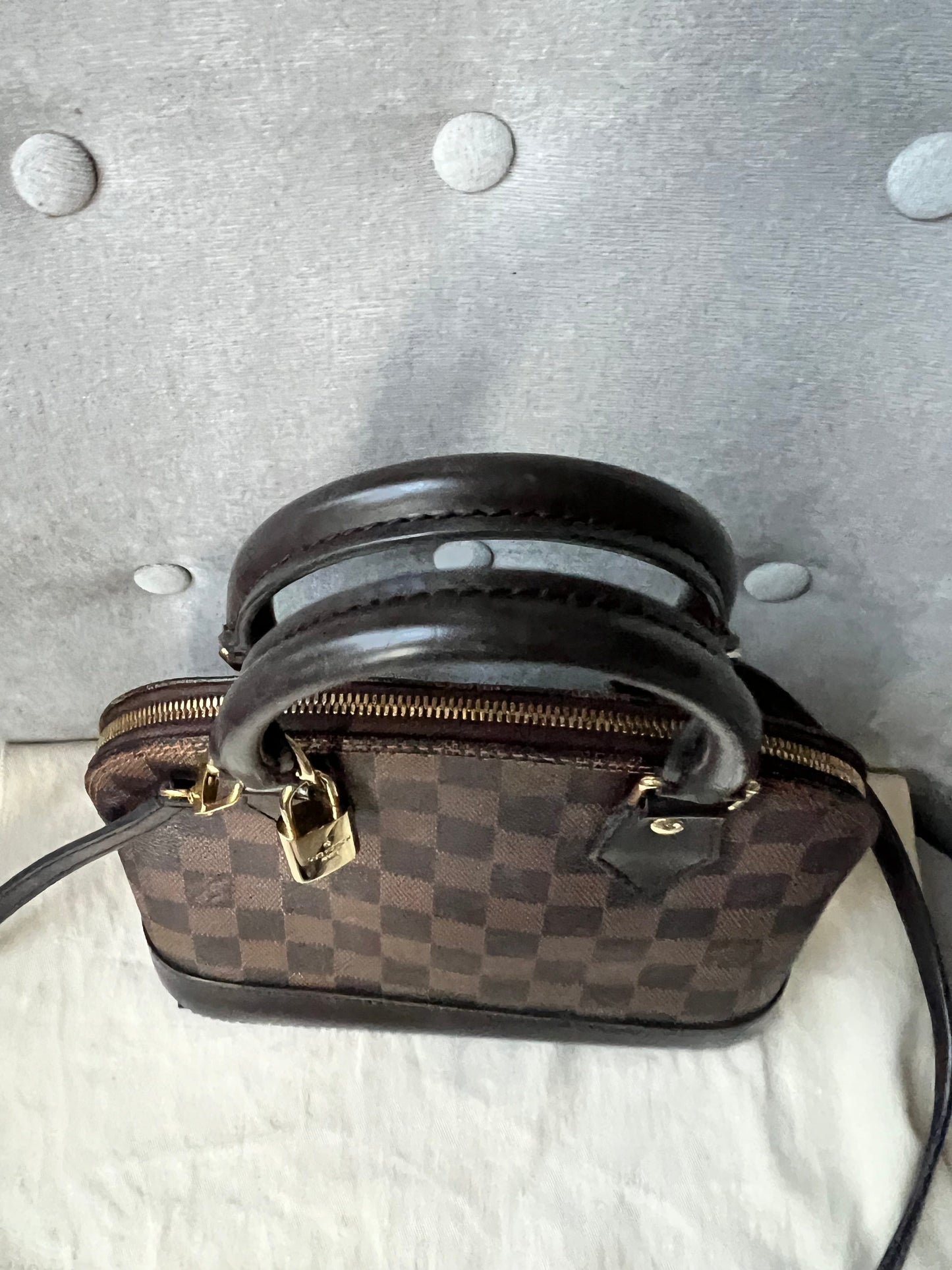 Louis Vuitton Alma BB Damier Ebene