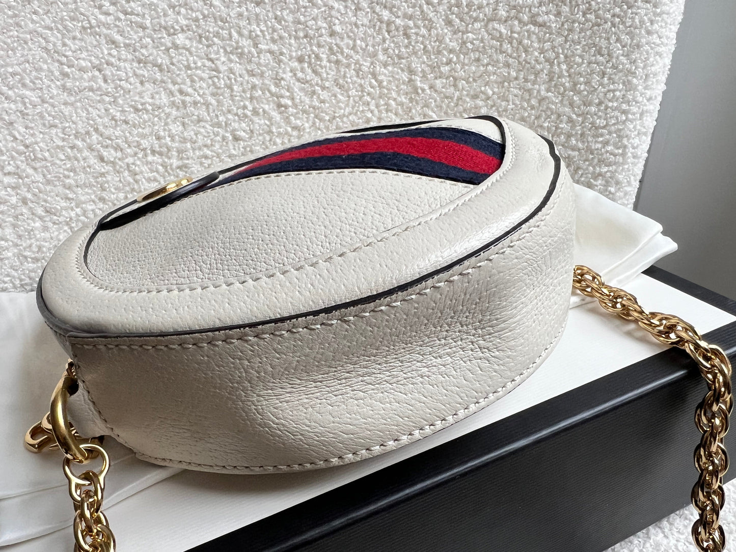 Gucci GG Round White Ophidia Small Shoulder Bag