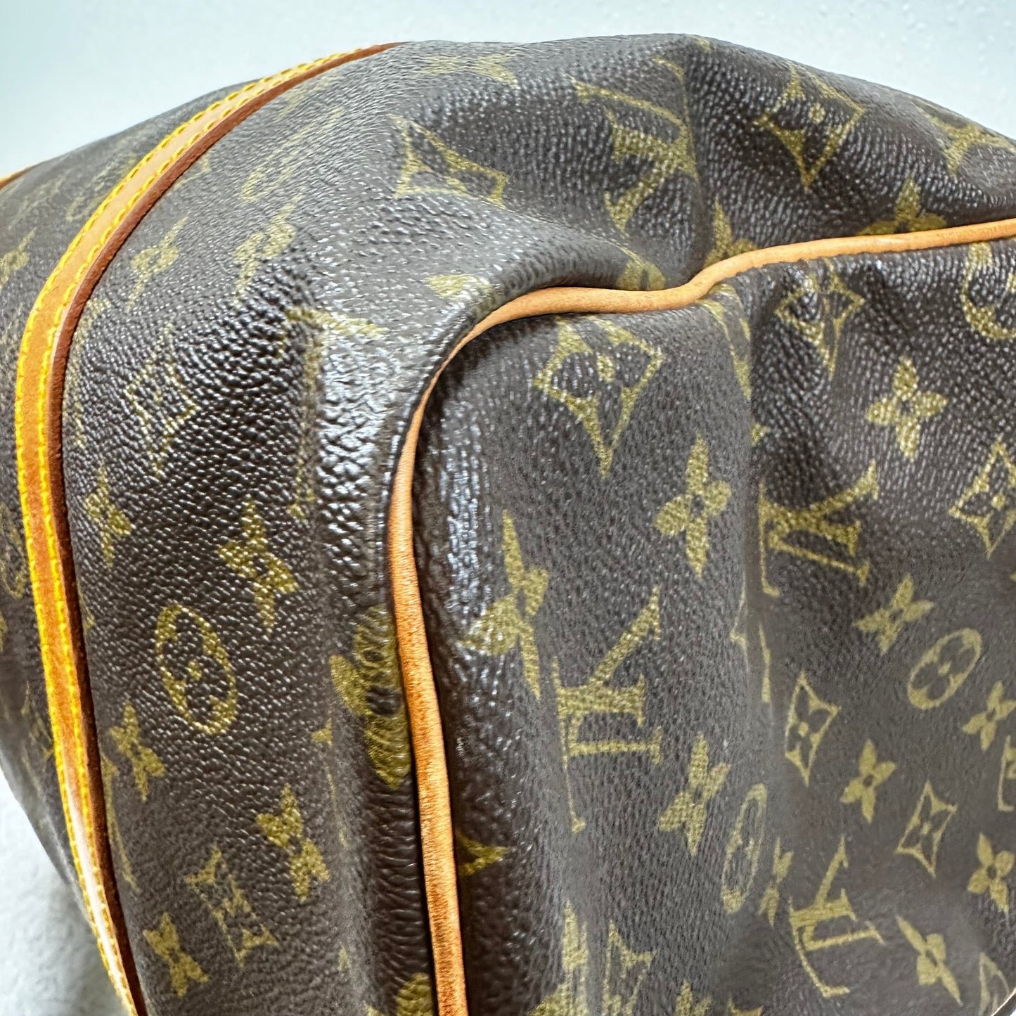 HandBag Luxury Designer By Louis Vuitton, Size: Medium