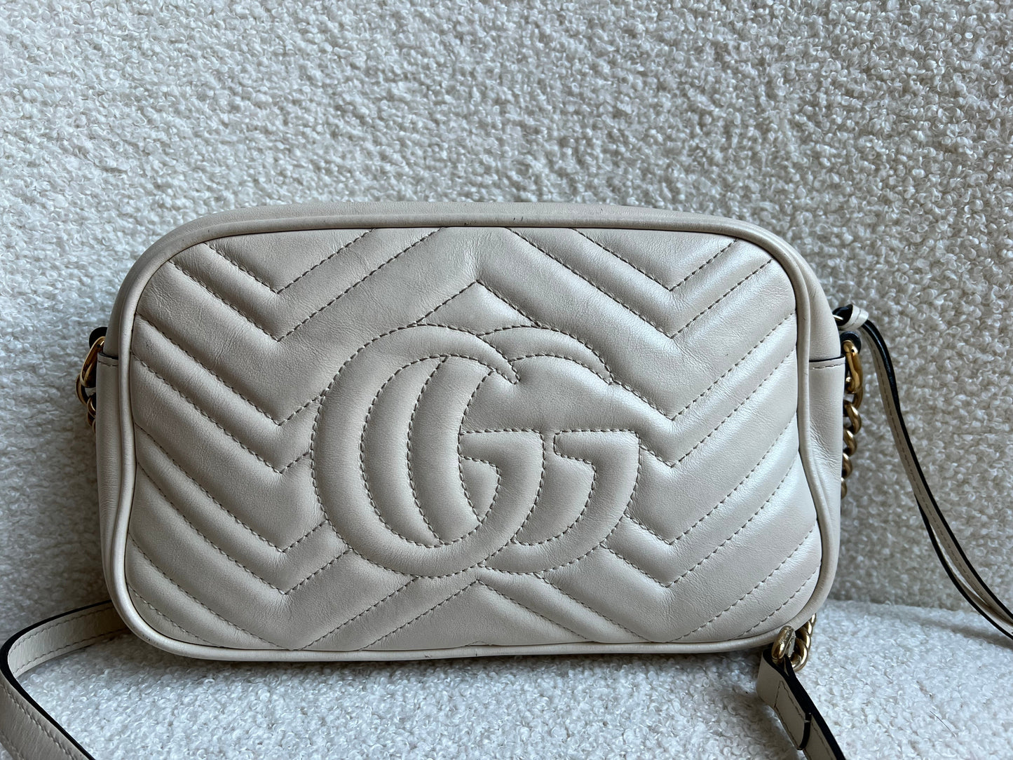 Gucci GG White Marmont Small Shoulder Bag (RRP £1440)