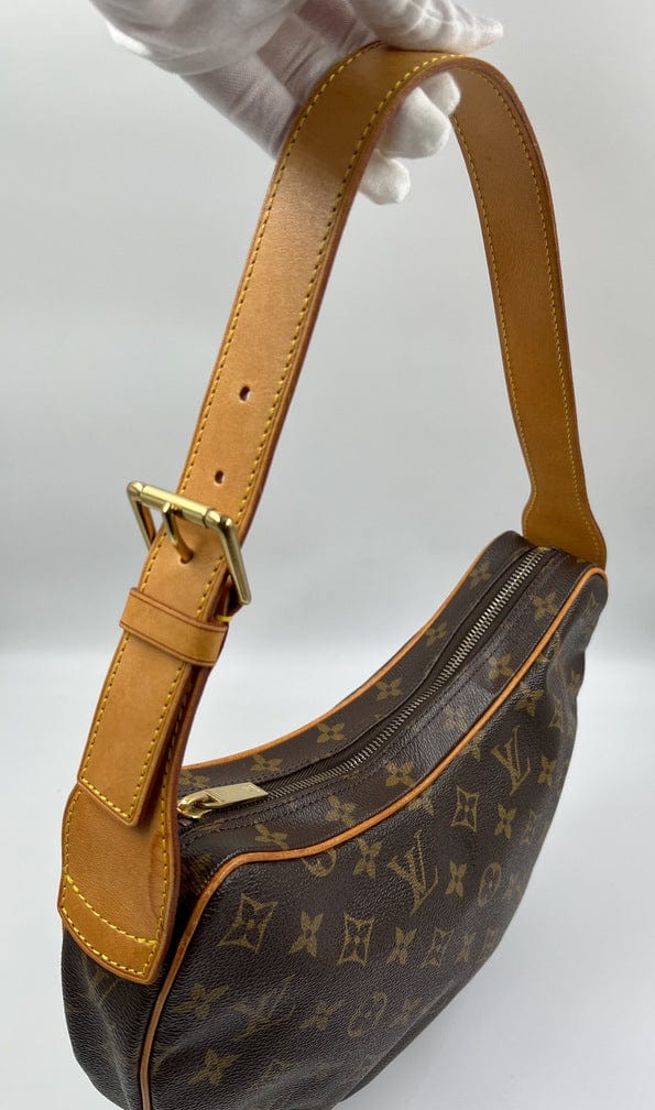 Louis Vuitton Croissant MM