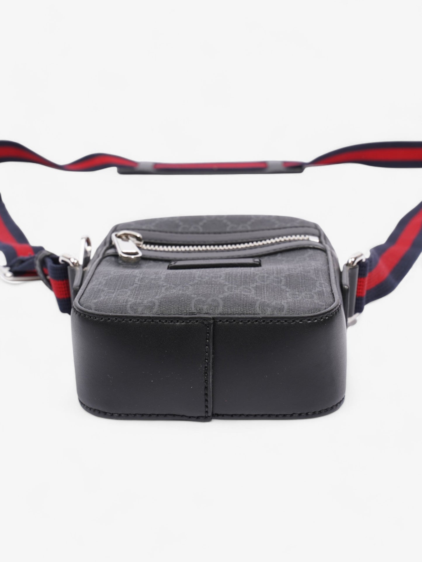 Gucci GG Messenger GG Supreme / Black Canvas