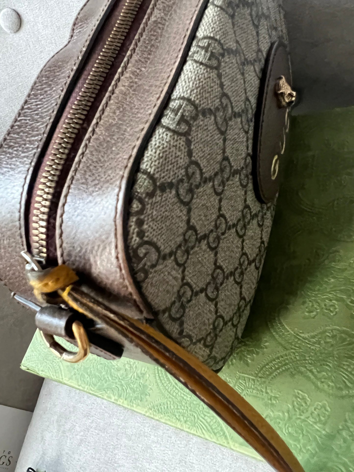 Gucci Neo Vintage GG Supreme Messenger Bag (RRP £1060)