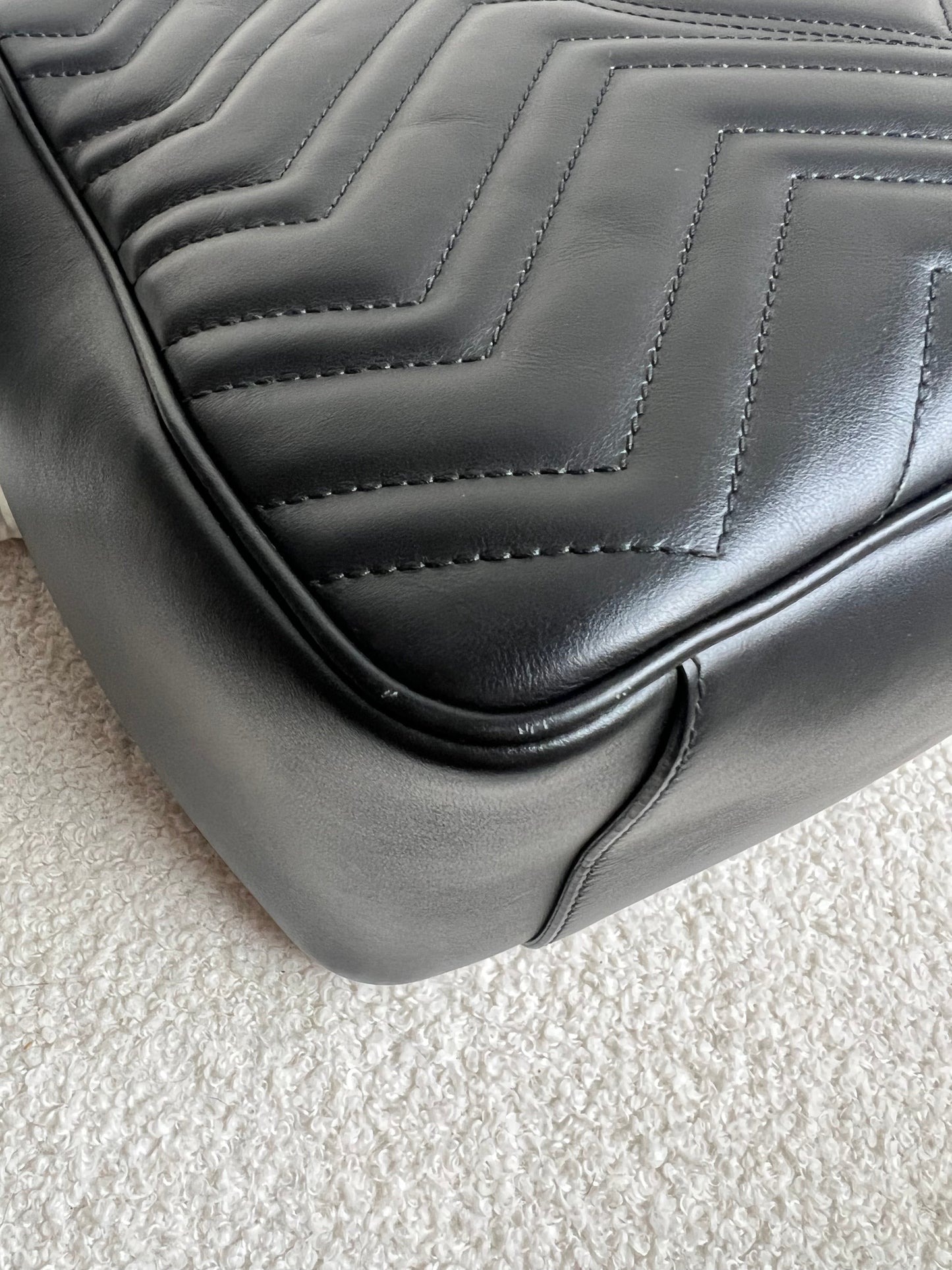 Gucci GG Black Marmont Medium Top Handle Bag (RRP £2290)