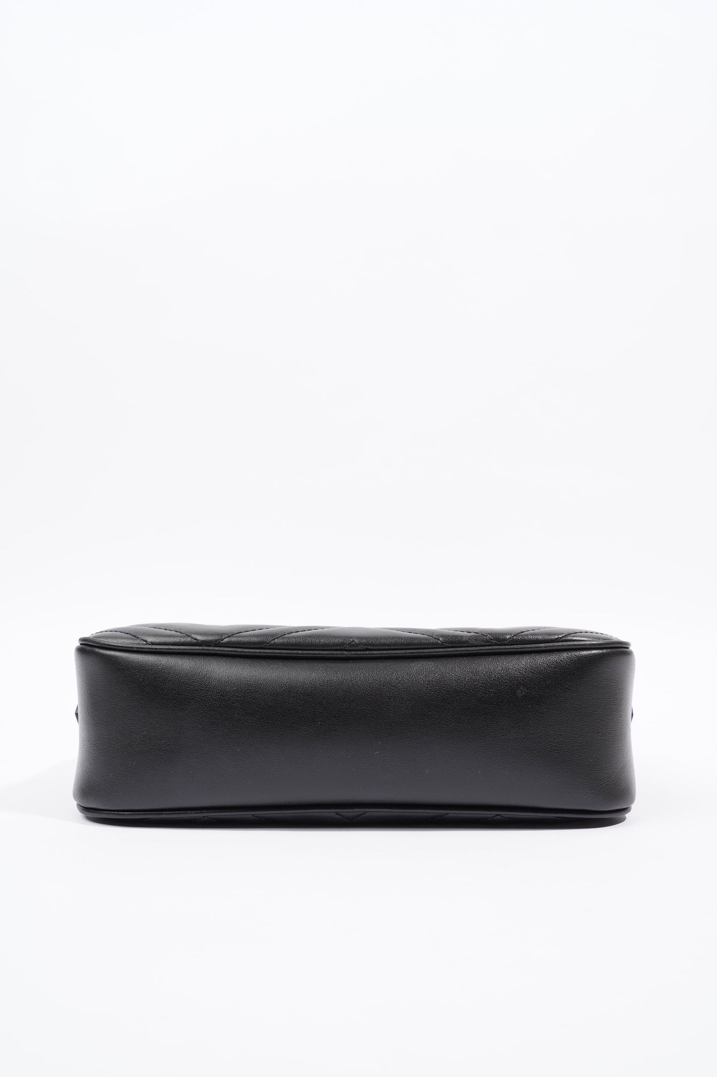 Gucci GG Marmont Zip Black Matelasse Leather Small