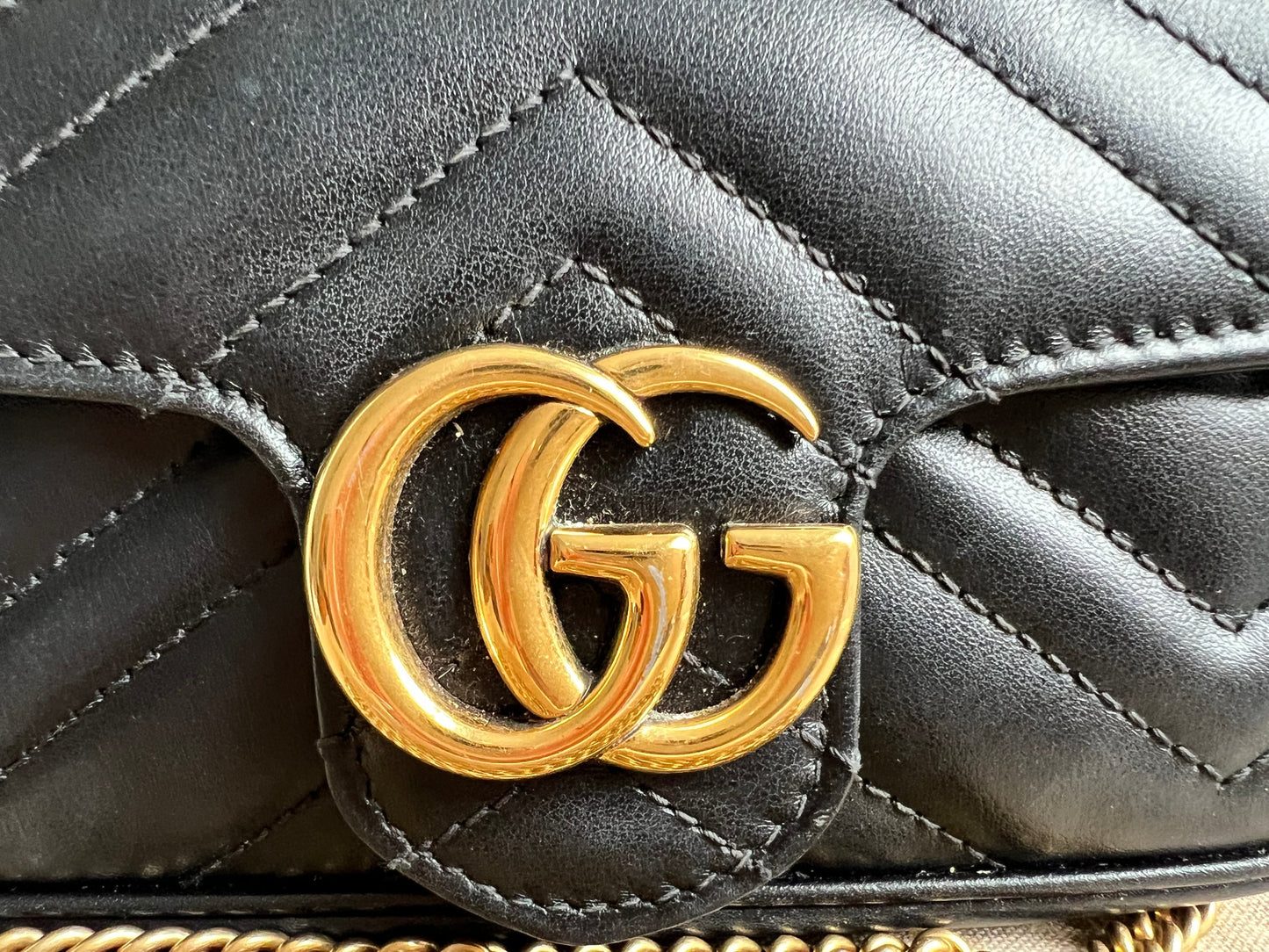 Gucci GG Black Marmont Super Mini Shoulder Bag (RRP £985)
